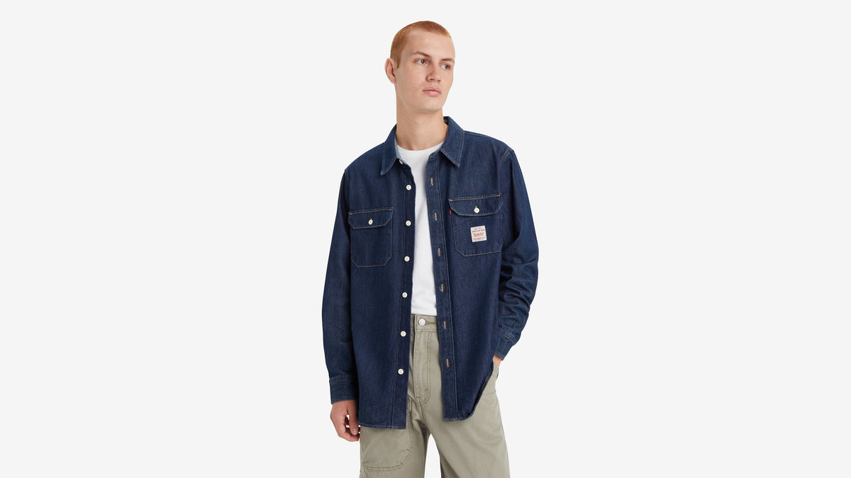 Front view, Levi’s Men’s Workwear Classic Worker Shirt, Modeled