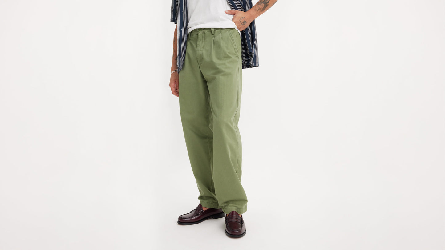 Close-up of Levi's Chino Loose Straight Pleated Pants in olive green tone