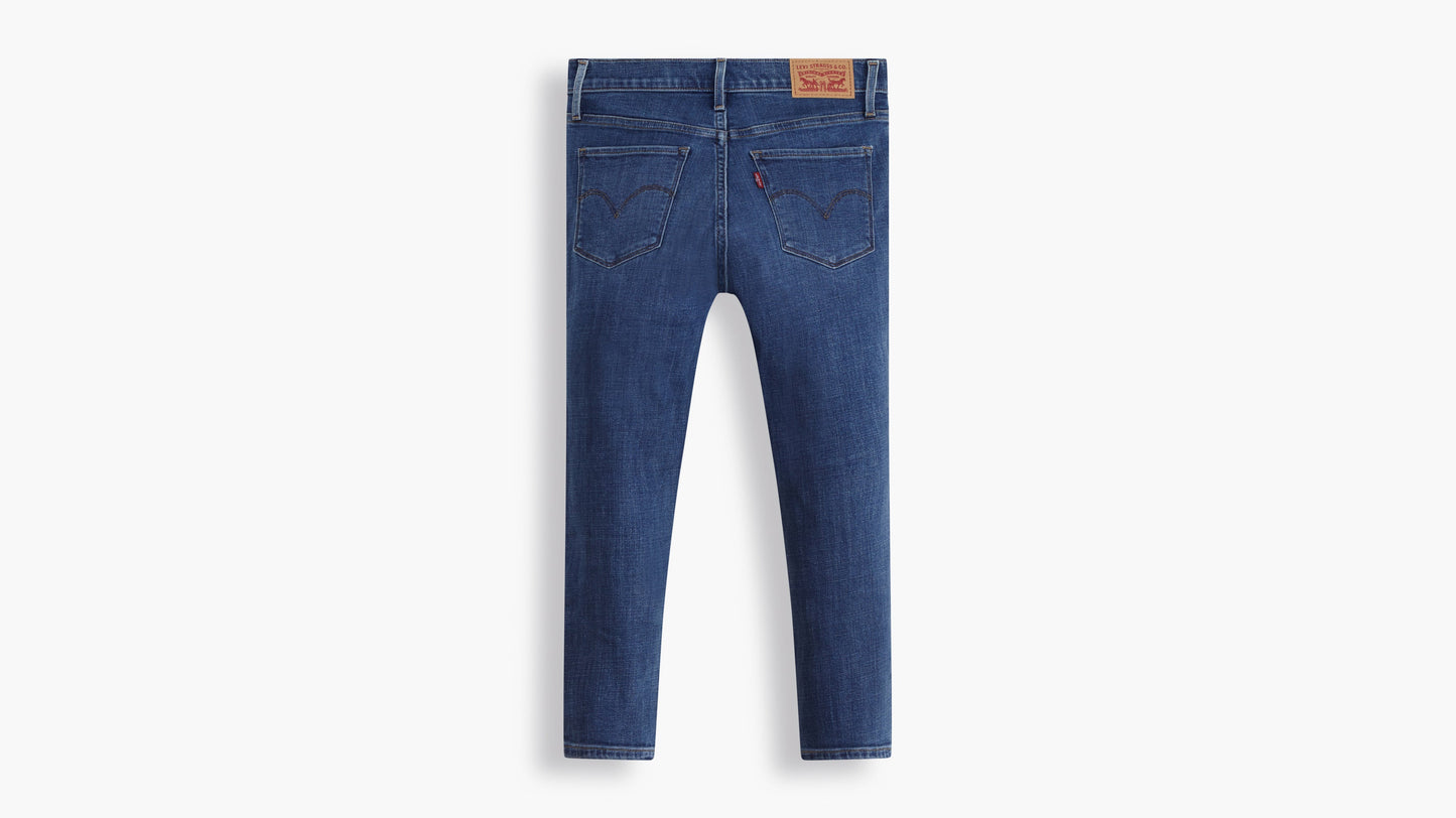 Back view of Levi’s cropped skinny jeans