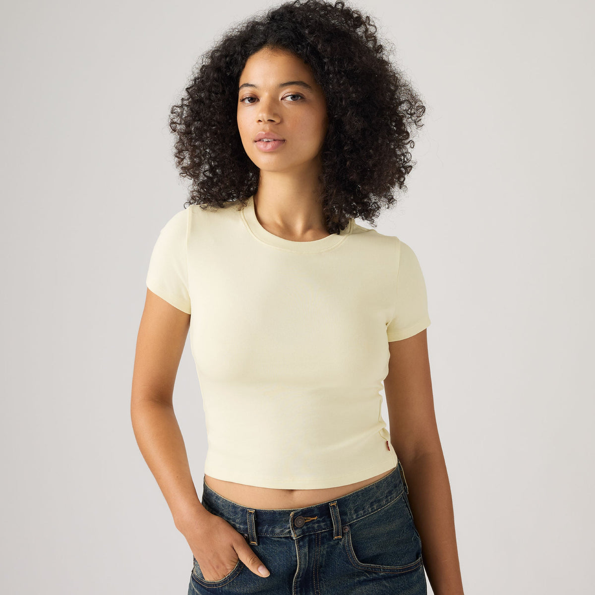 Levi's® Women's Essential Baby Tee SCL