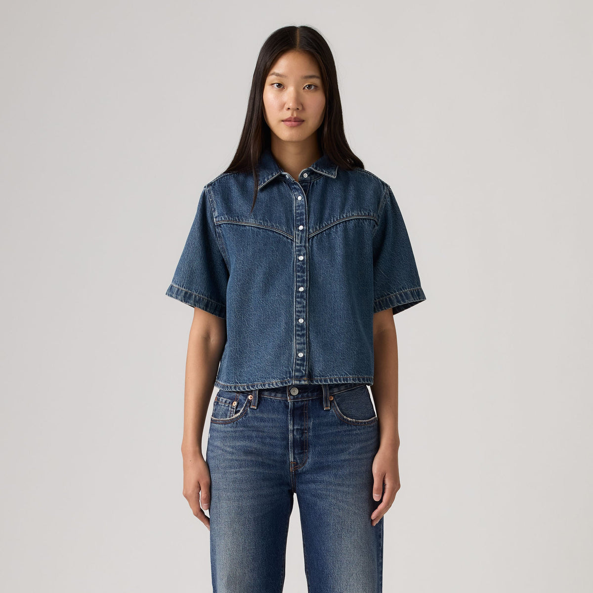 Levi's® Women's Logan Short-Sleeve Denim Shirt