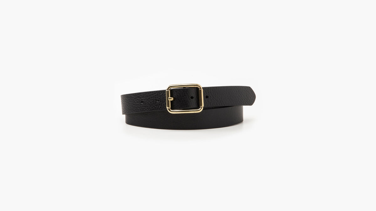 Product shot of Levi's Women's Mid-Width Center Bar Belt in black