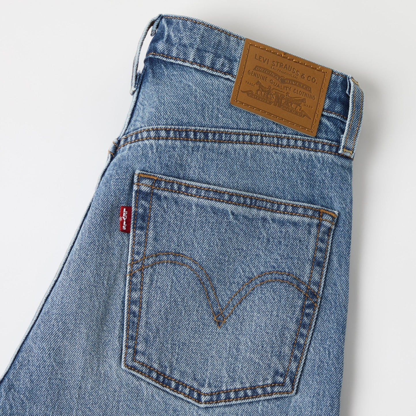Levi's® Women's Ribcage Straight Ankle Jeans