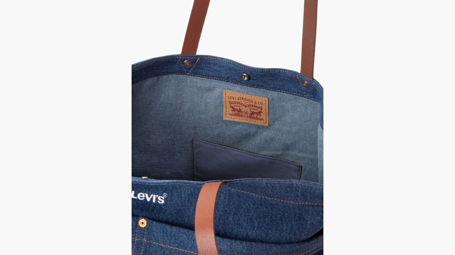Closer side view of Levi’s Women’s Tote All Bag, Leather patch