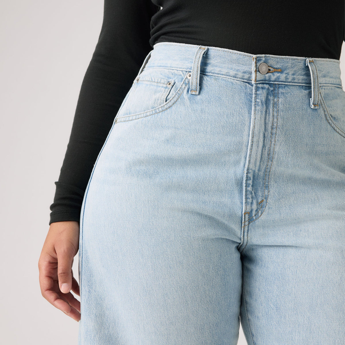 Levi's® Women's Cinch Barrel Jeans