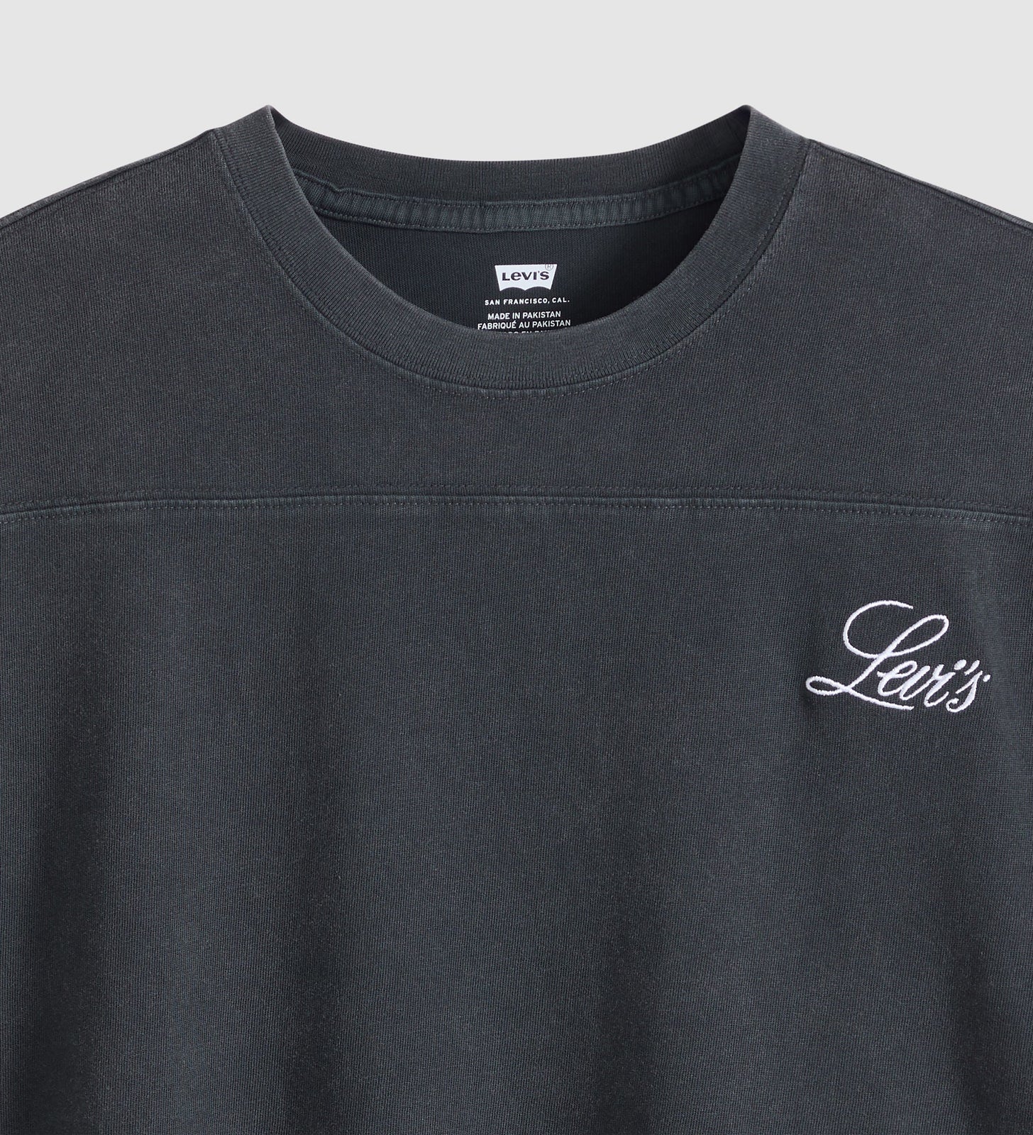 Main 6 - Levi's® Women's Graphic Vintage Sport Tee - 005H30004