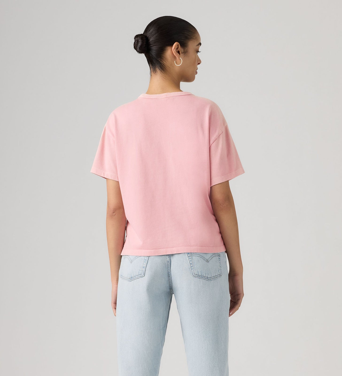 Main 2 - Levi's® Women's Vintage Short-Sleeve Tee - 005IX0007