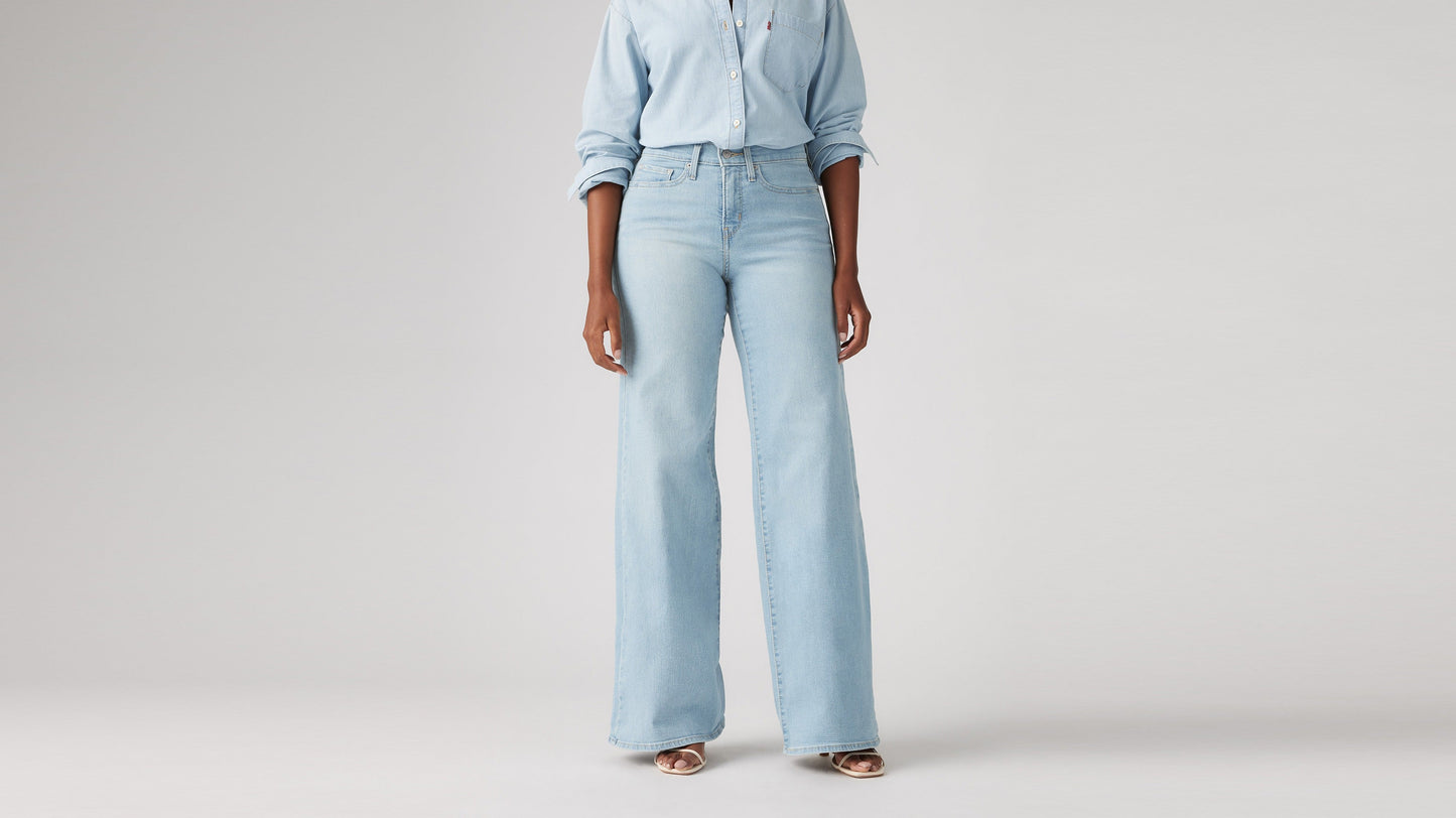 Levi's® Women's 318 Shaping Wide Leg Jeans