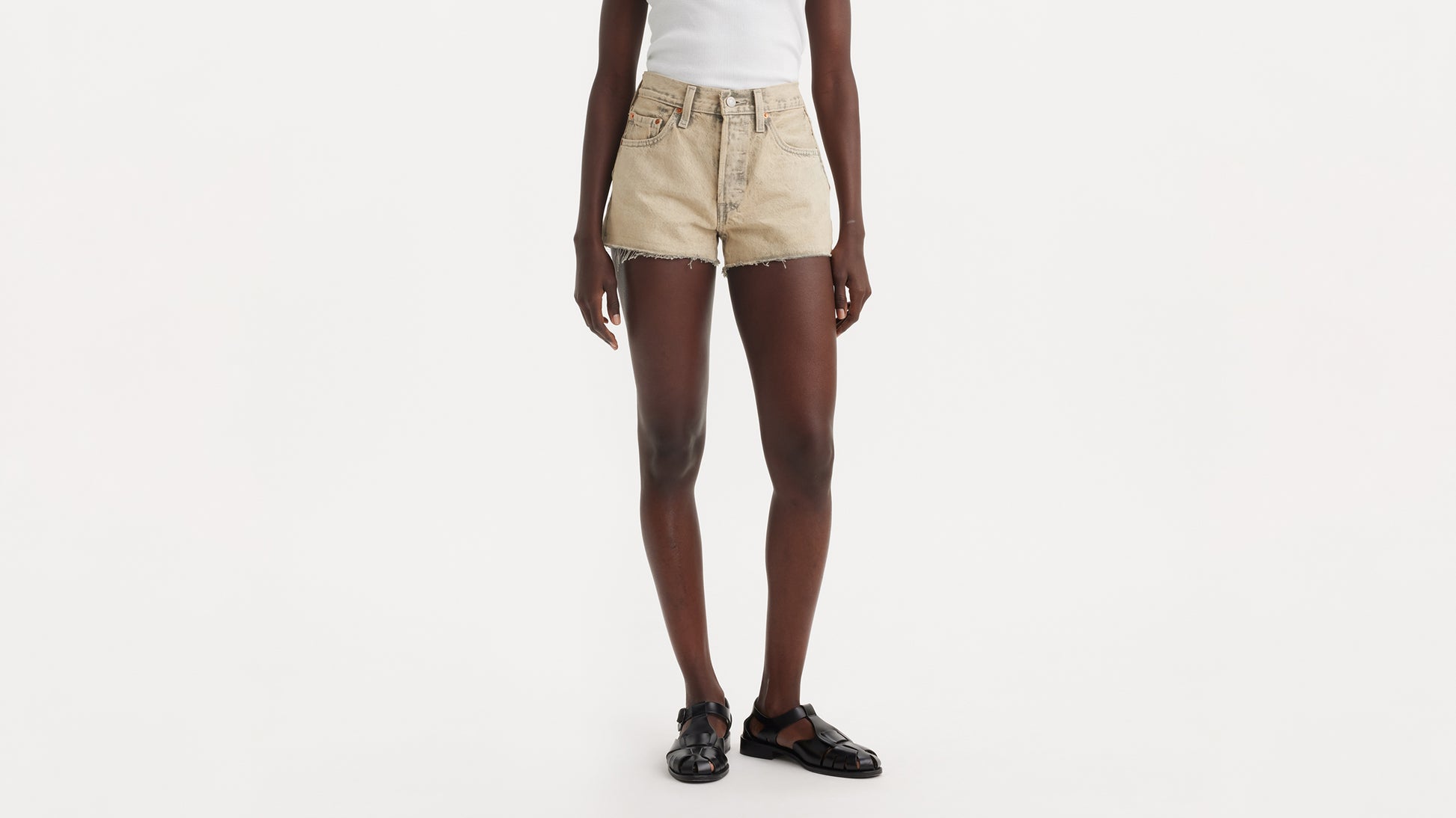 Front view beige Levi’s shorts with fraying