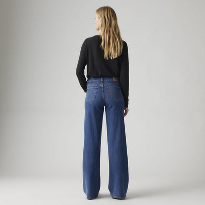 Thumbnail 1 - Levi's®  Women's 318 Shaping Wide-Leg Jeans - 001PZ0001