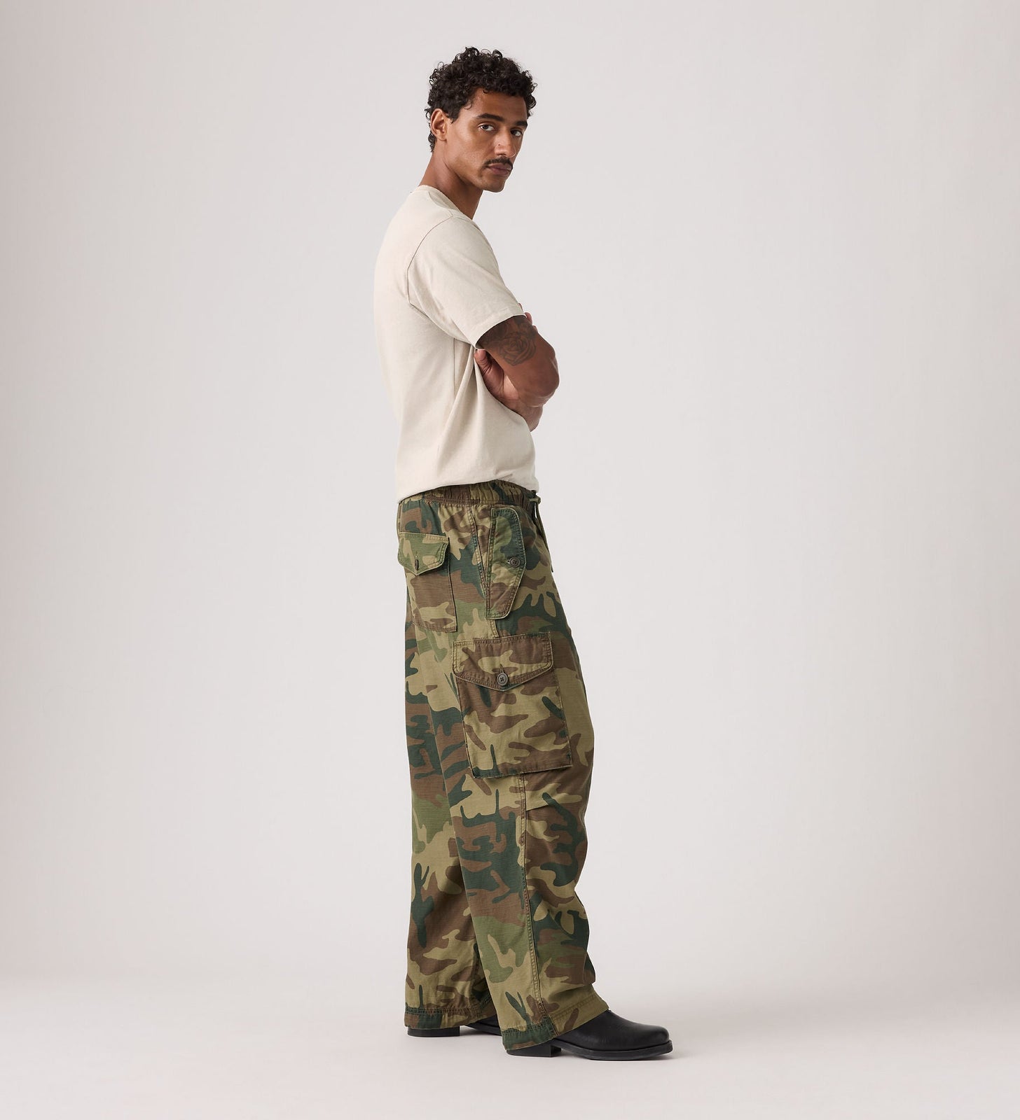 Main 3 - Levi's® Men's Baggy Field Cargos - 003KO0006
