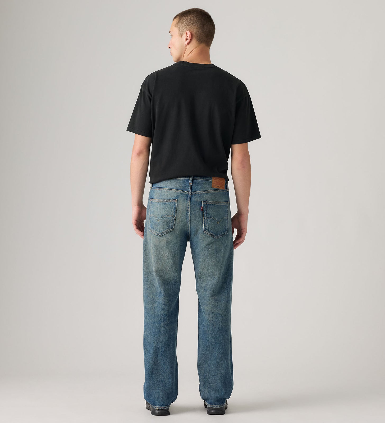 Main 4 - Levi's® Men's 501® Loose Jeans - 0057U0026