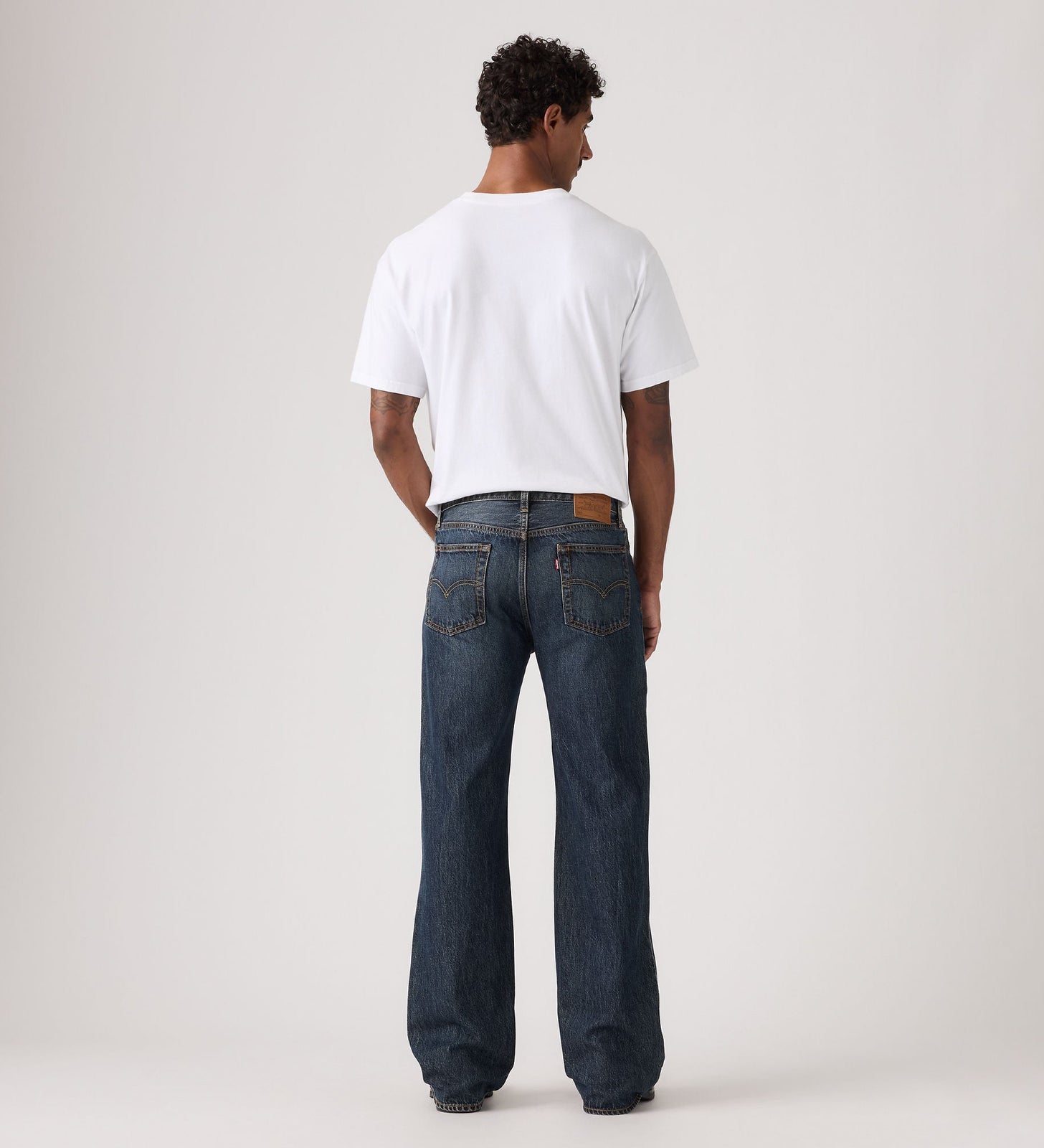 Main 2 - Levi's® Men's 567™ Relaxed Flare Jeans - A86300009