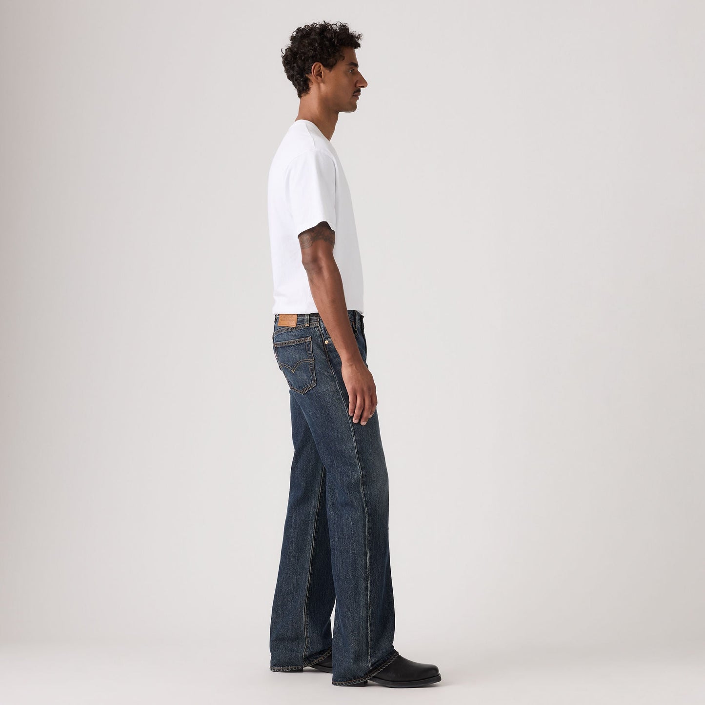 Levi's® Men's 567™ Relaxed Flare Jeans