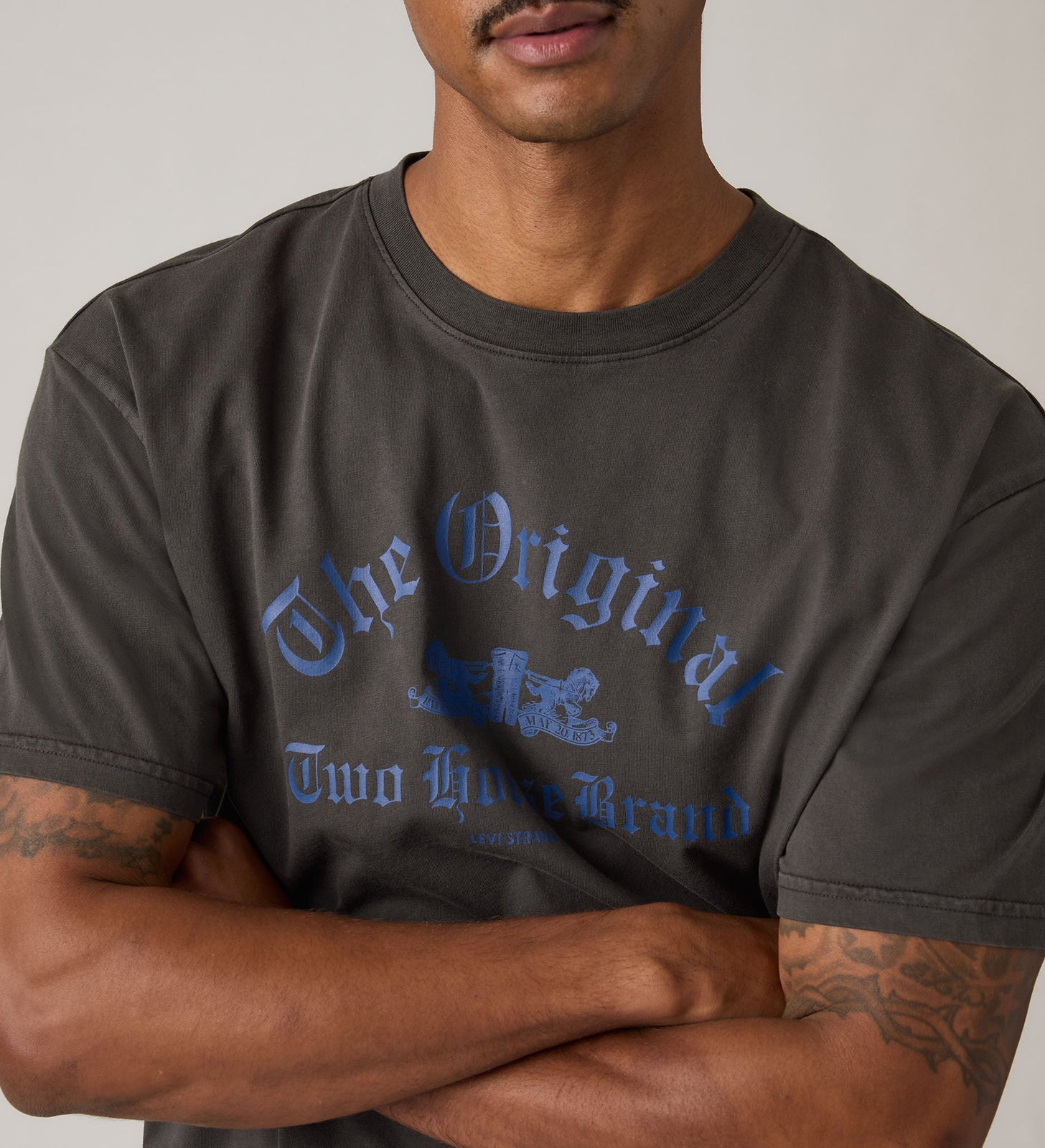 Main 4 - Levi's® Men's Graphic Boxy Tee - 004H00017