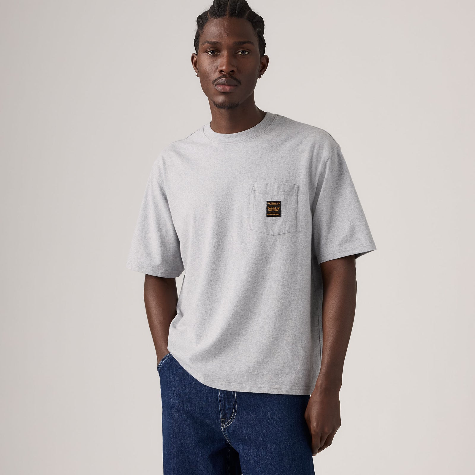 Main 1 - Levi's® Men's Short-Sleeve Workwear Pocket T-Shirt - 008AB0010