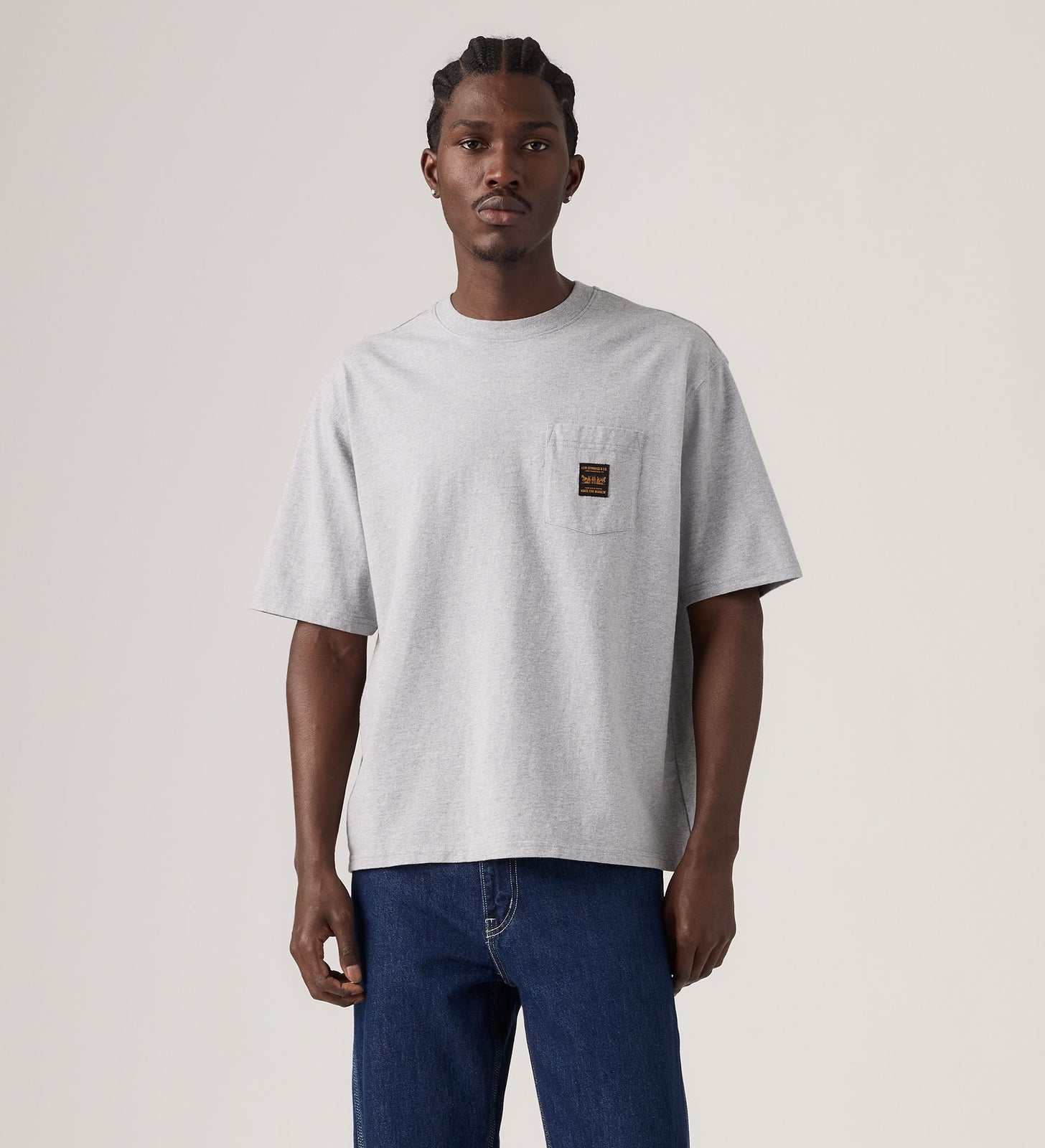 Main 2 - Levi's® Men's Short-Sleeve Workwear Pocket T-Shirt - 008AB0010