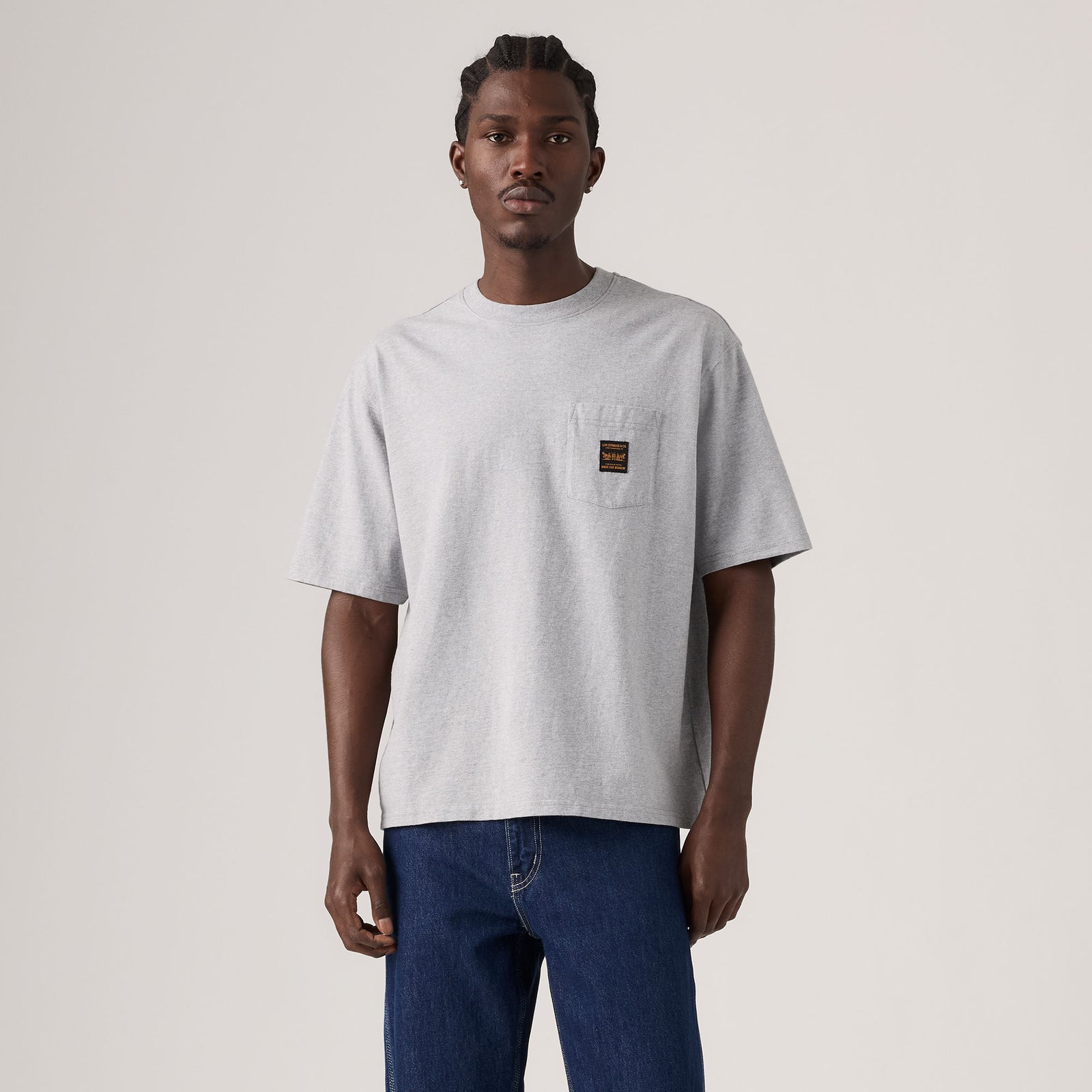 Main 2 - Levi's® Men's Short-Sleeve Workwear Pocket T-Shirt - 008AB0010
