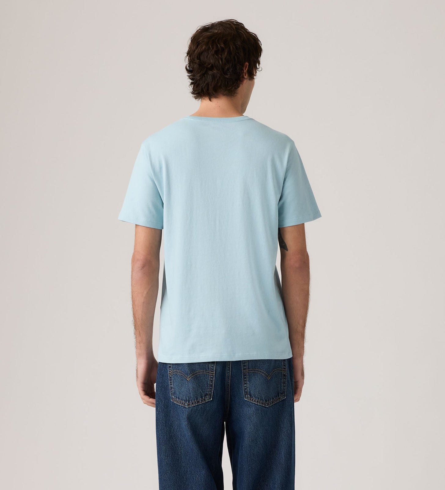 Main 2 - Levi's® Men's Original Housemark T-Shirt - 566050304