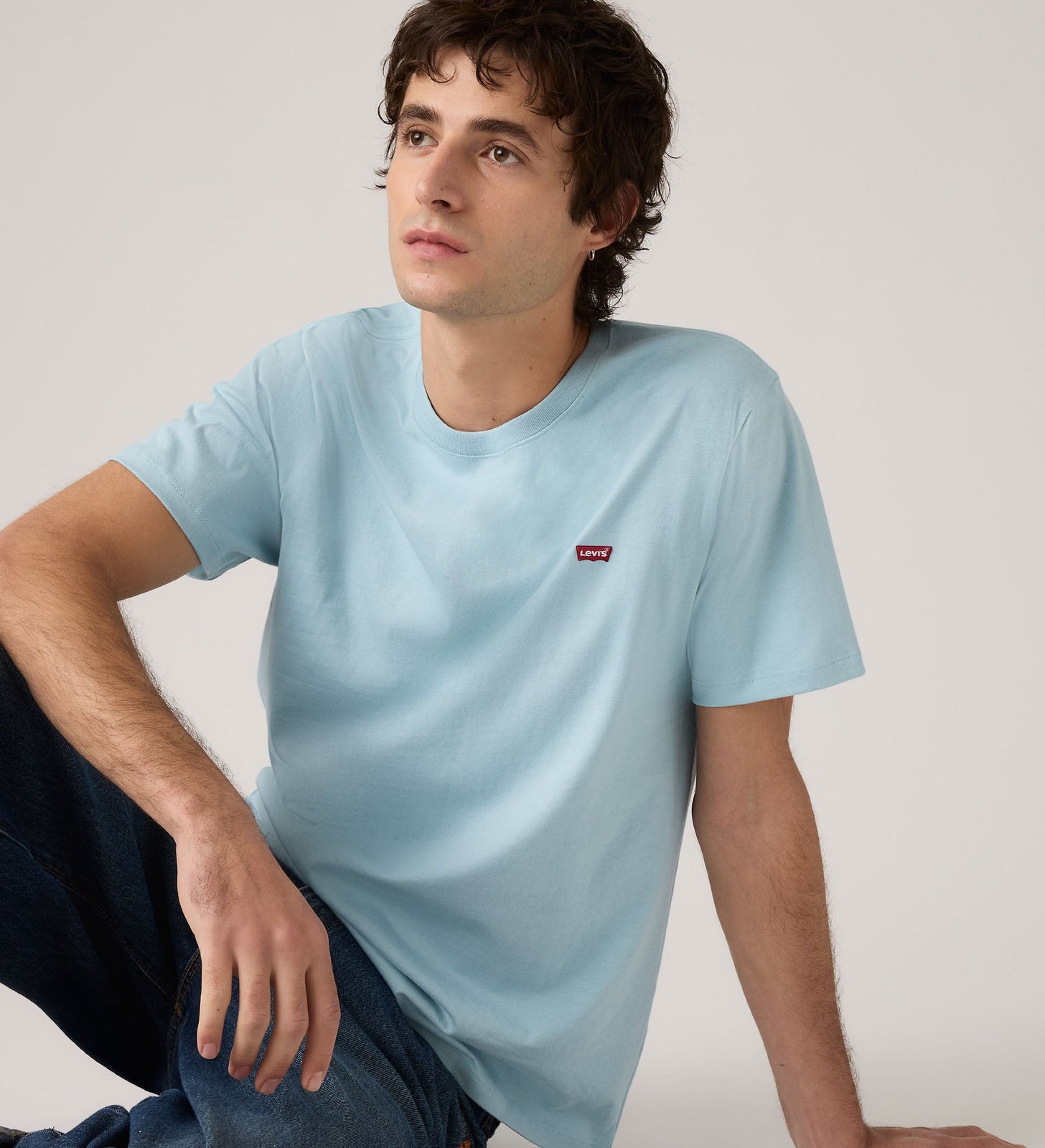 Main 3 - Levi's® Men's Original Housemark T-Shirt - 566050304
