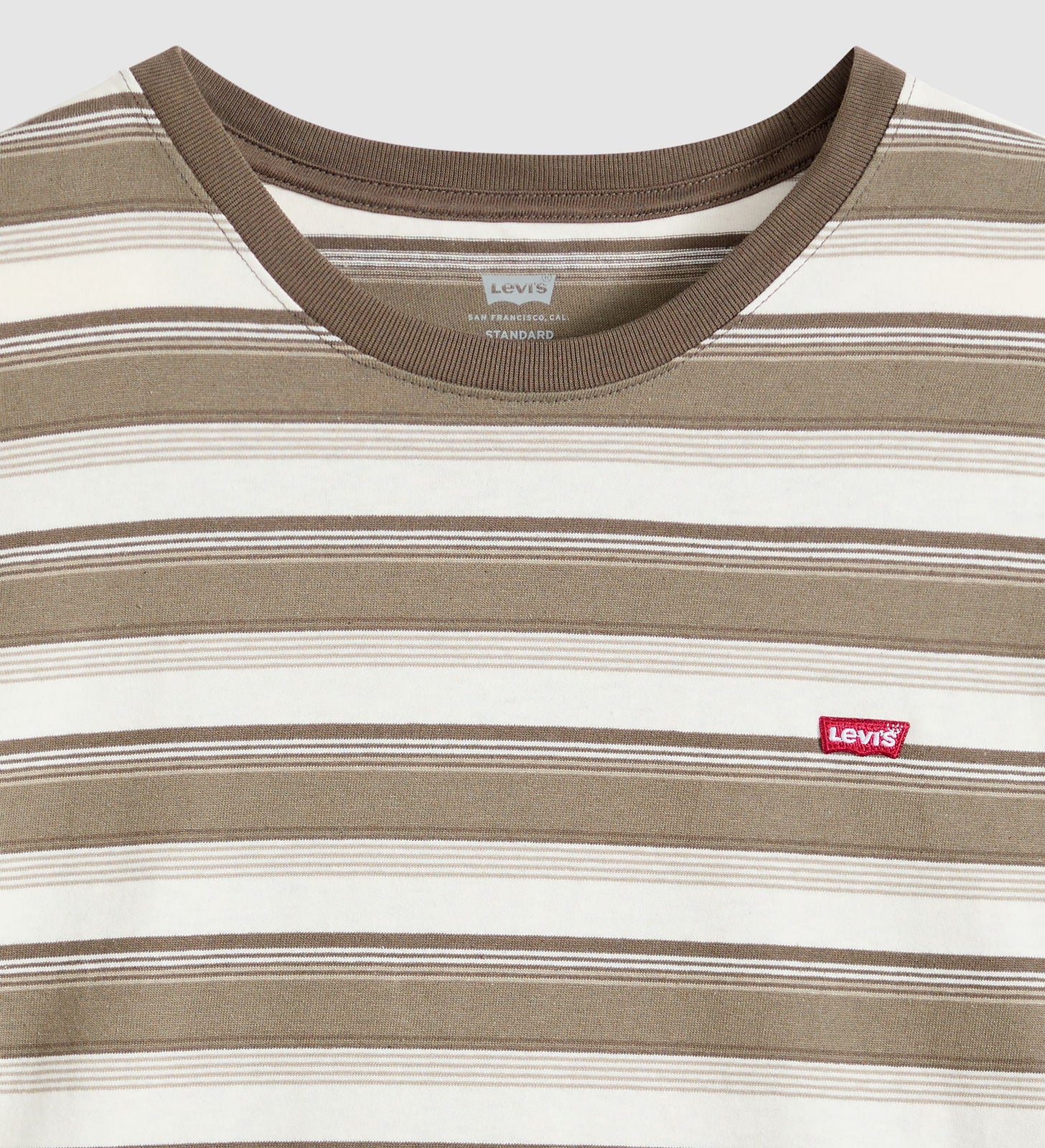 Main 6 - Levi's® Men's Original Housemark T-Shirt - 566050306