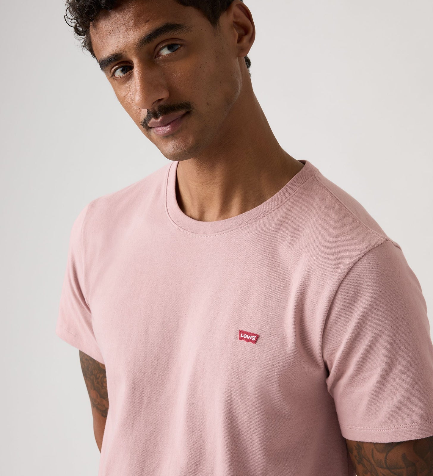 Main 4 - Levi's® Men's Original Housemark T-Shirt - 566050307
