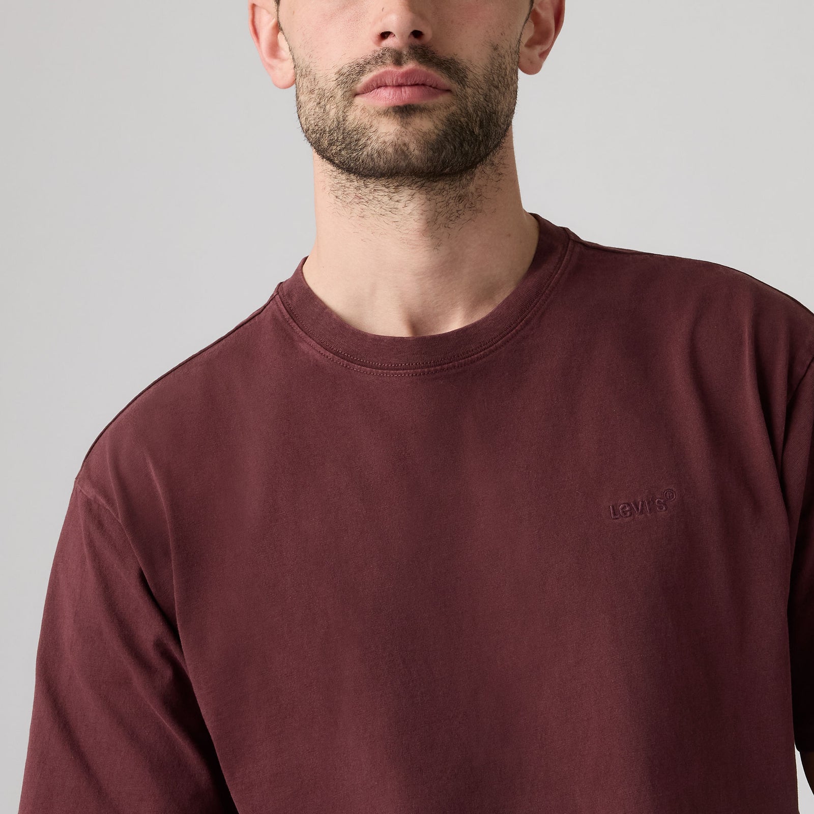Main 4 - Levi's® Men's Red Tab Vintage T-Shirt - A06370224