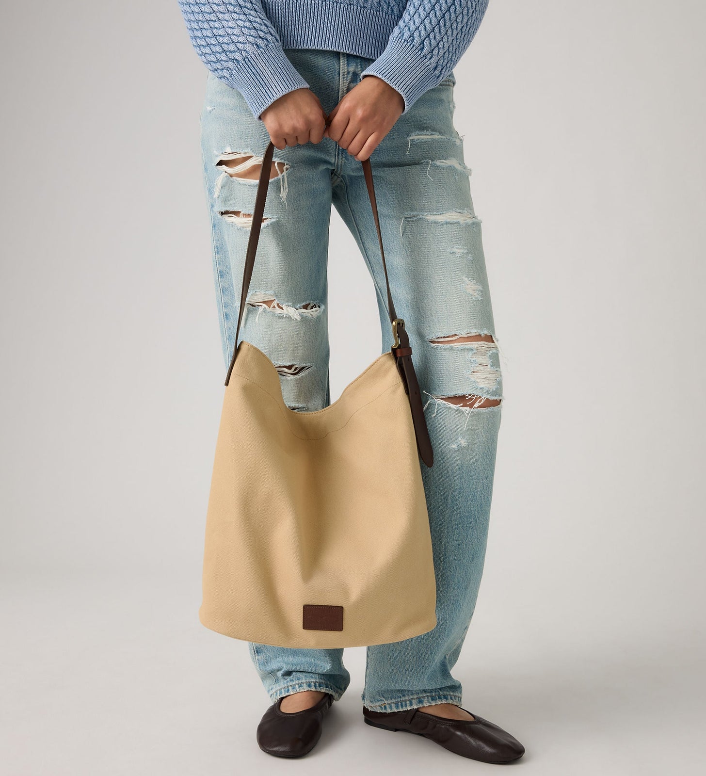 Main 1 - Levi's® Women's Medium Heritage Bag - 005DN0002