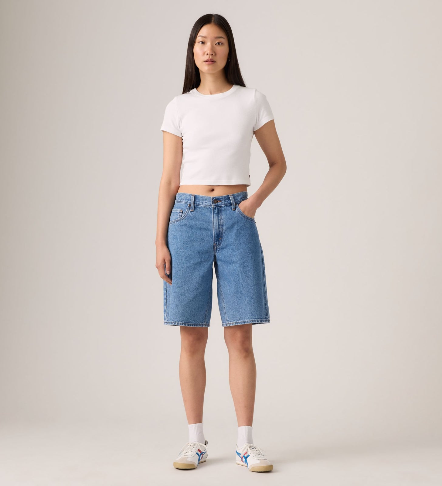 Main 2 - Levi's® Women's Baggy Dad Jorts - 000MJ0001