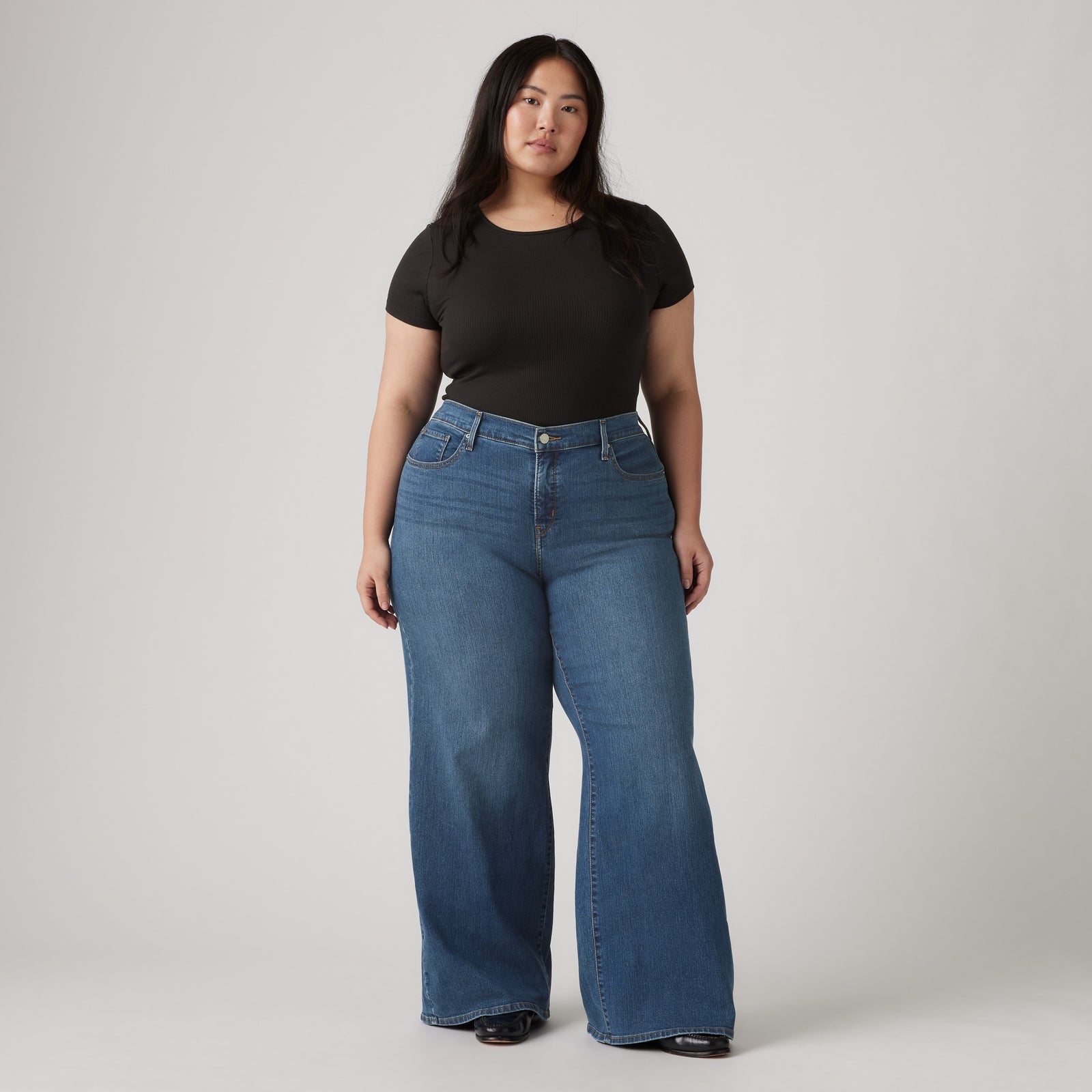 Main 1 - Levi's® Women's 318 Shaping Wide-Leg Jeans (Plus Size) - 0033F0000