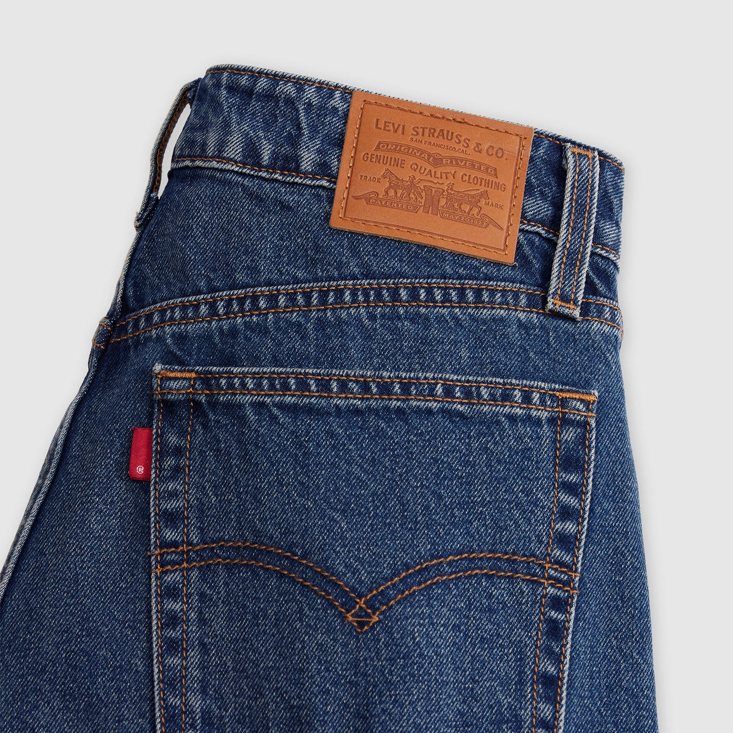 Levi's® Women's Baggy Dad Barrel Jeans