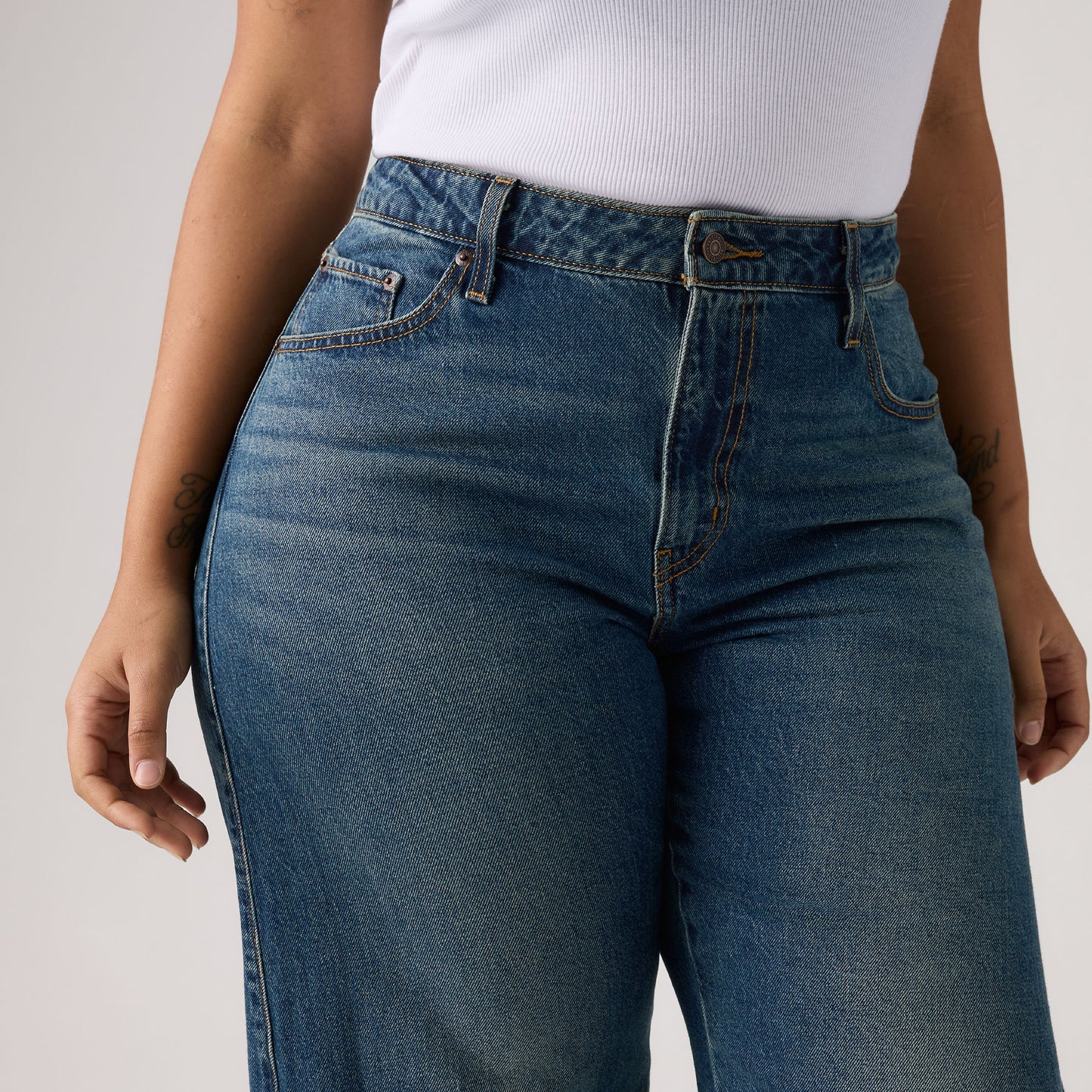 Levi's® Women's Baggy Dad Barrel Jeans