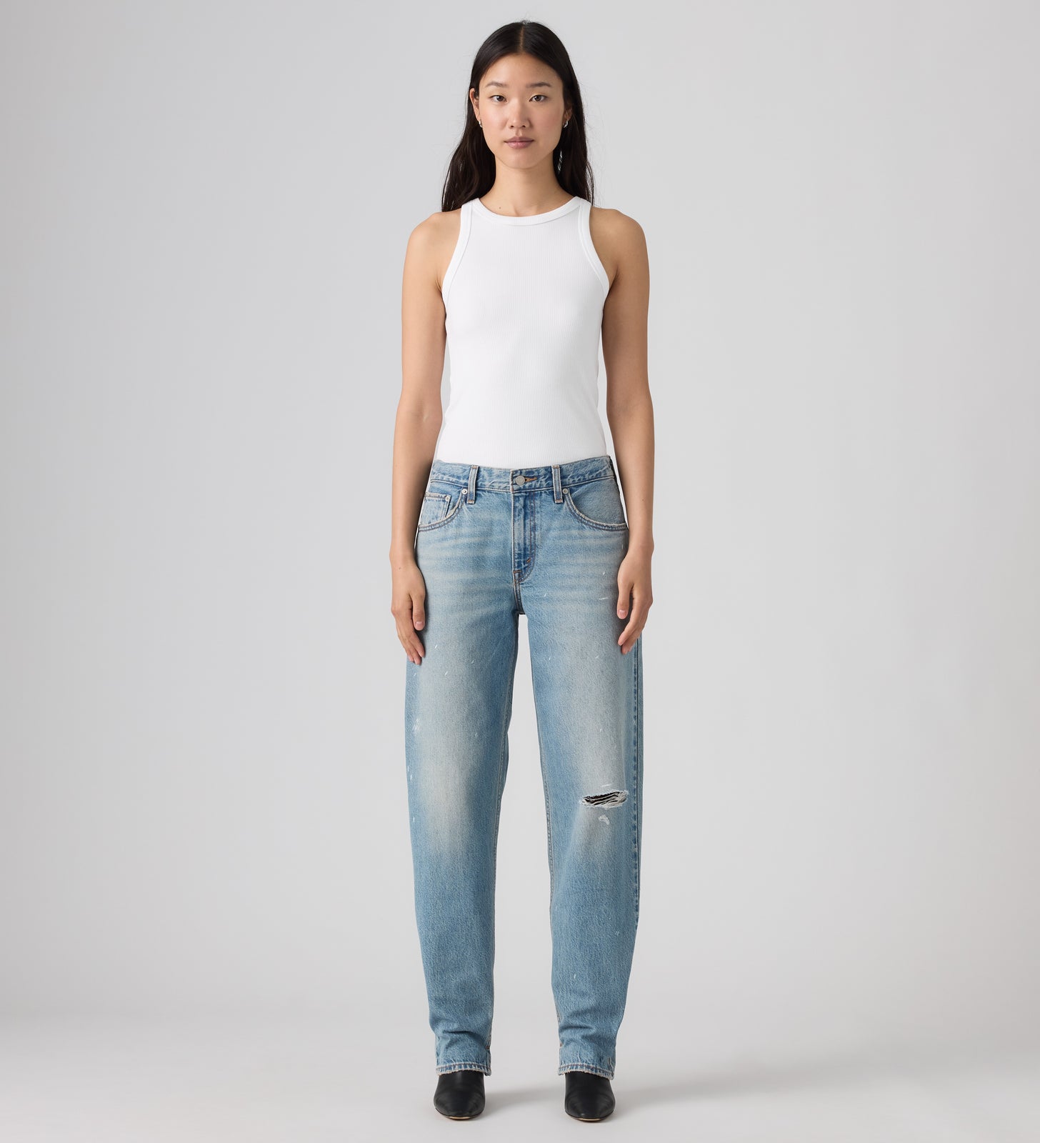 Main 1 - Levi's® Women's Loose Taper Jeans - 0083N0002