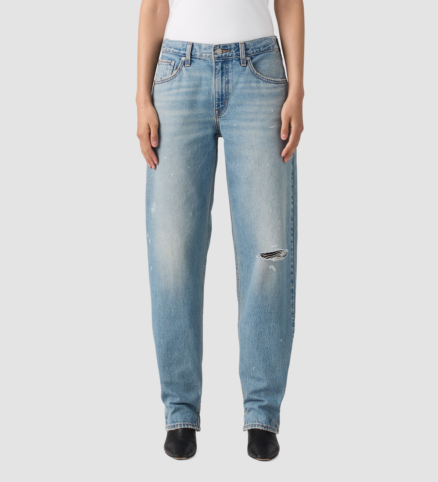Main 3 - Levi's® Women's Loose Taper Jeans - 0083N0002