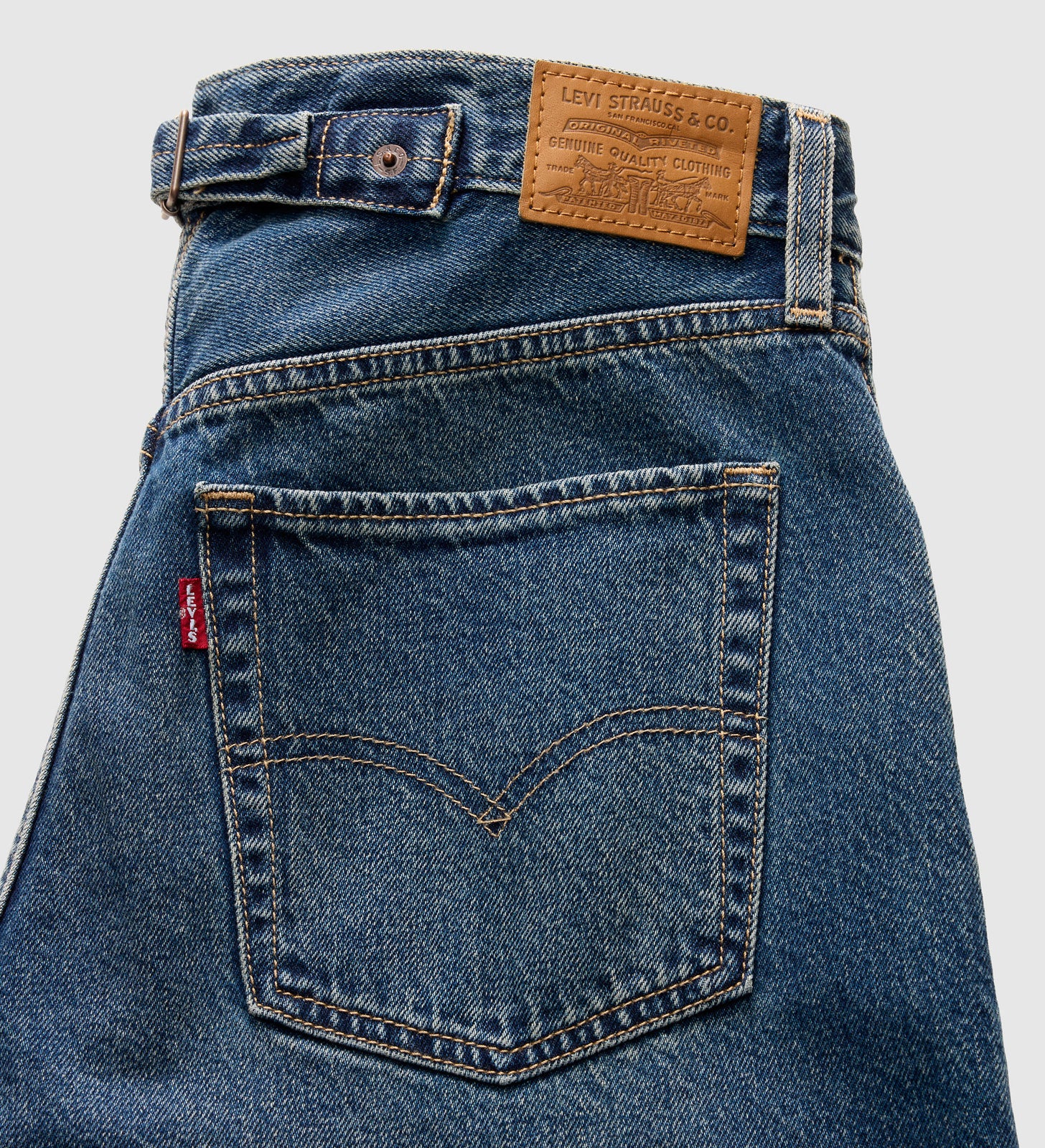 Main 7 - Levi's® Women's Loose Taper Jeans - 0083N0008