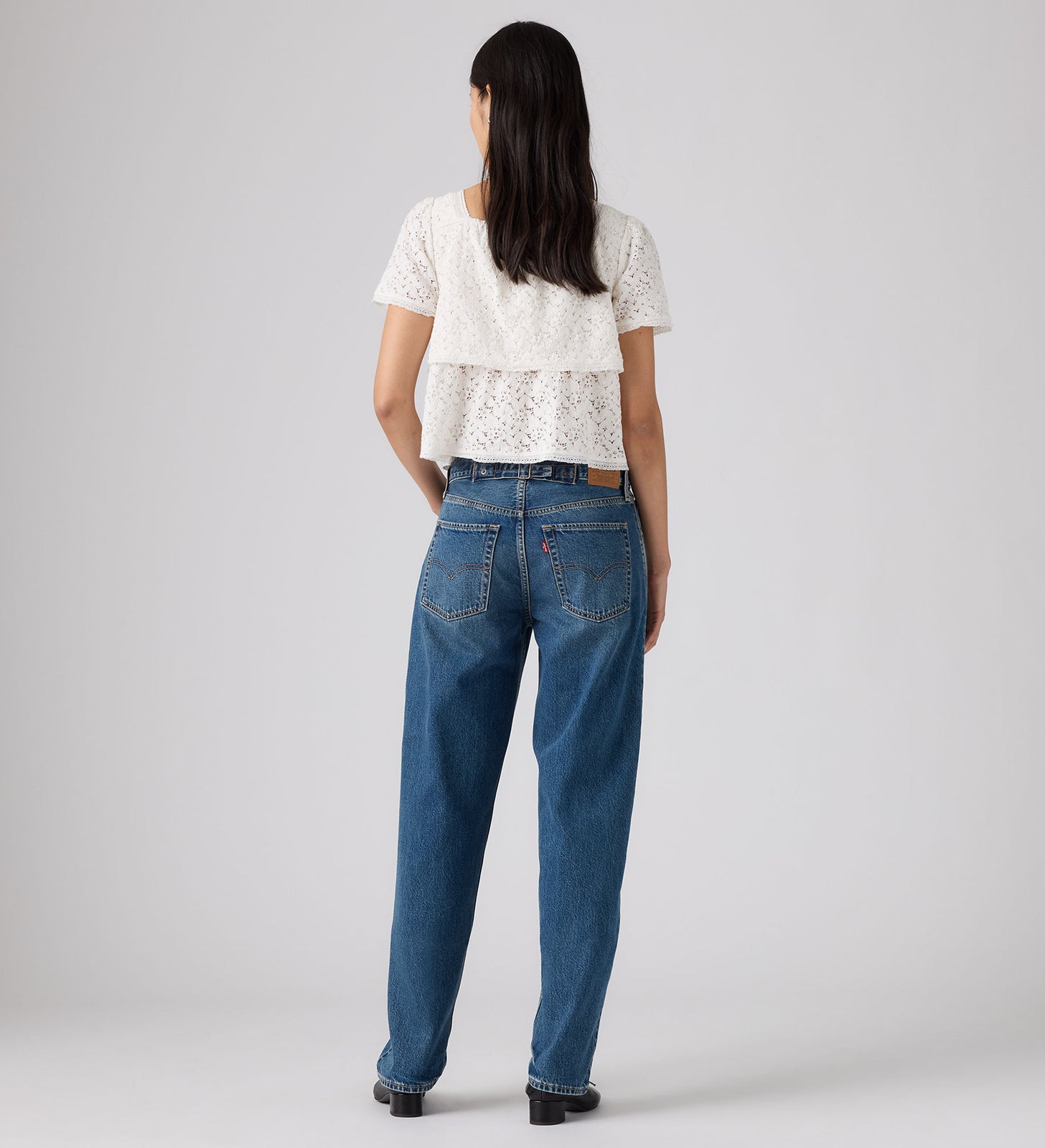 Main 3 - Levi's® Women's Loose Taper Jeans - 0083N0008