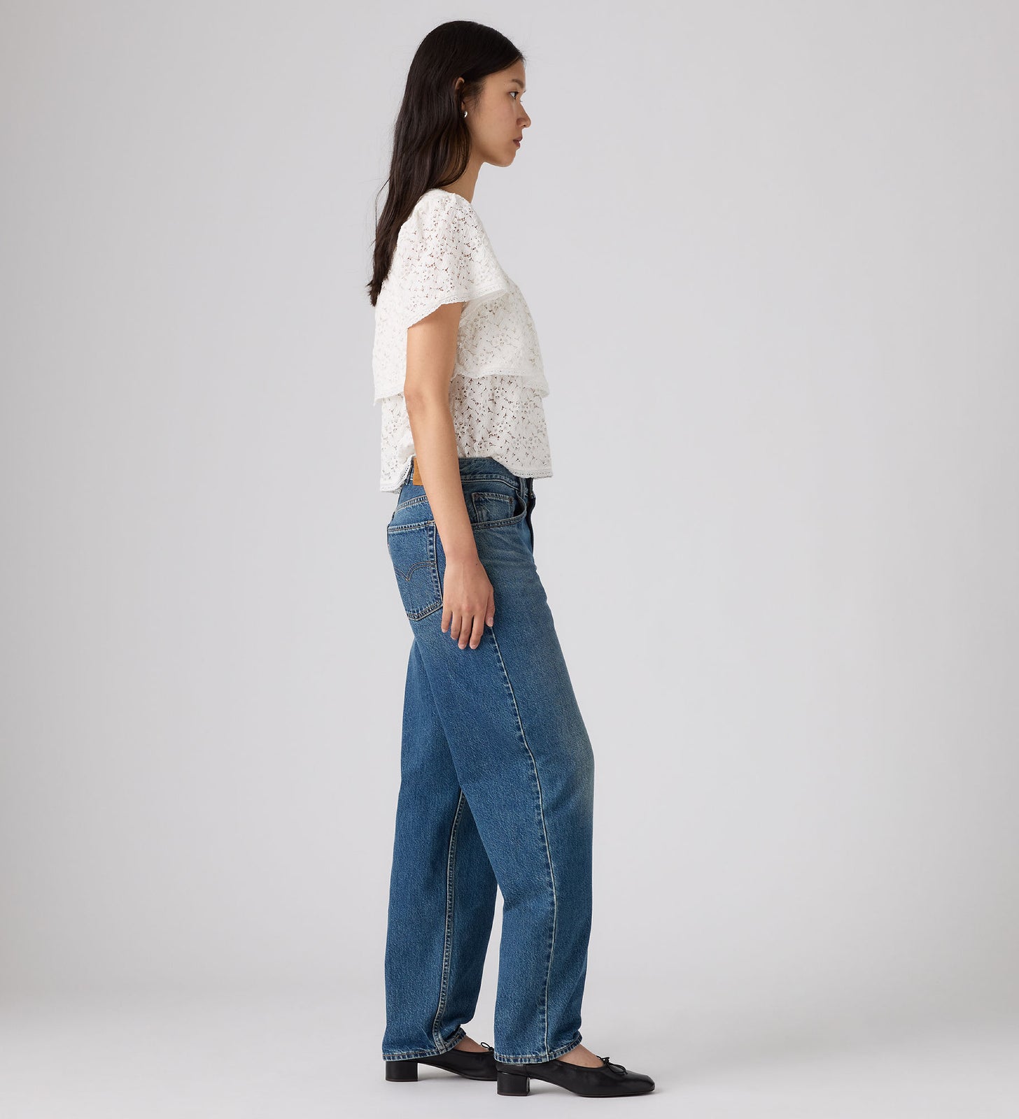 Main 4 - Levi's® Women's Loose Taper Jeans - 0083N0008