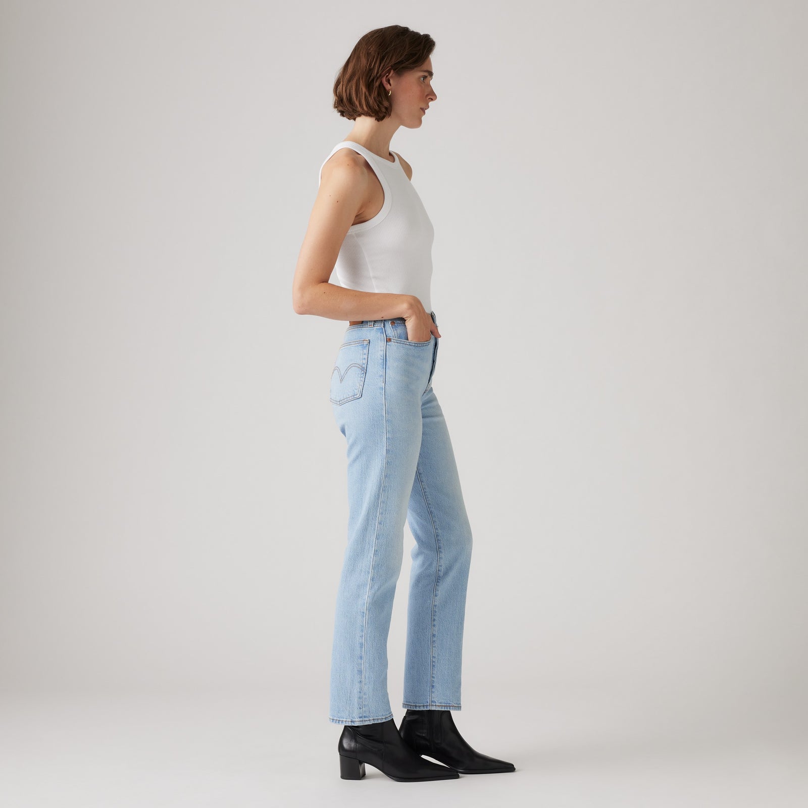 Main 3 - Levi's® Women's Wedgie Straight Jeans - 349640196