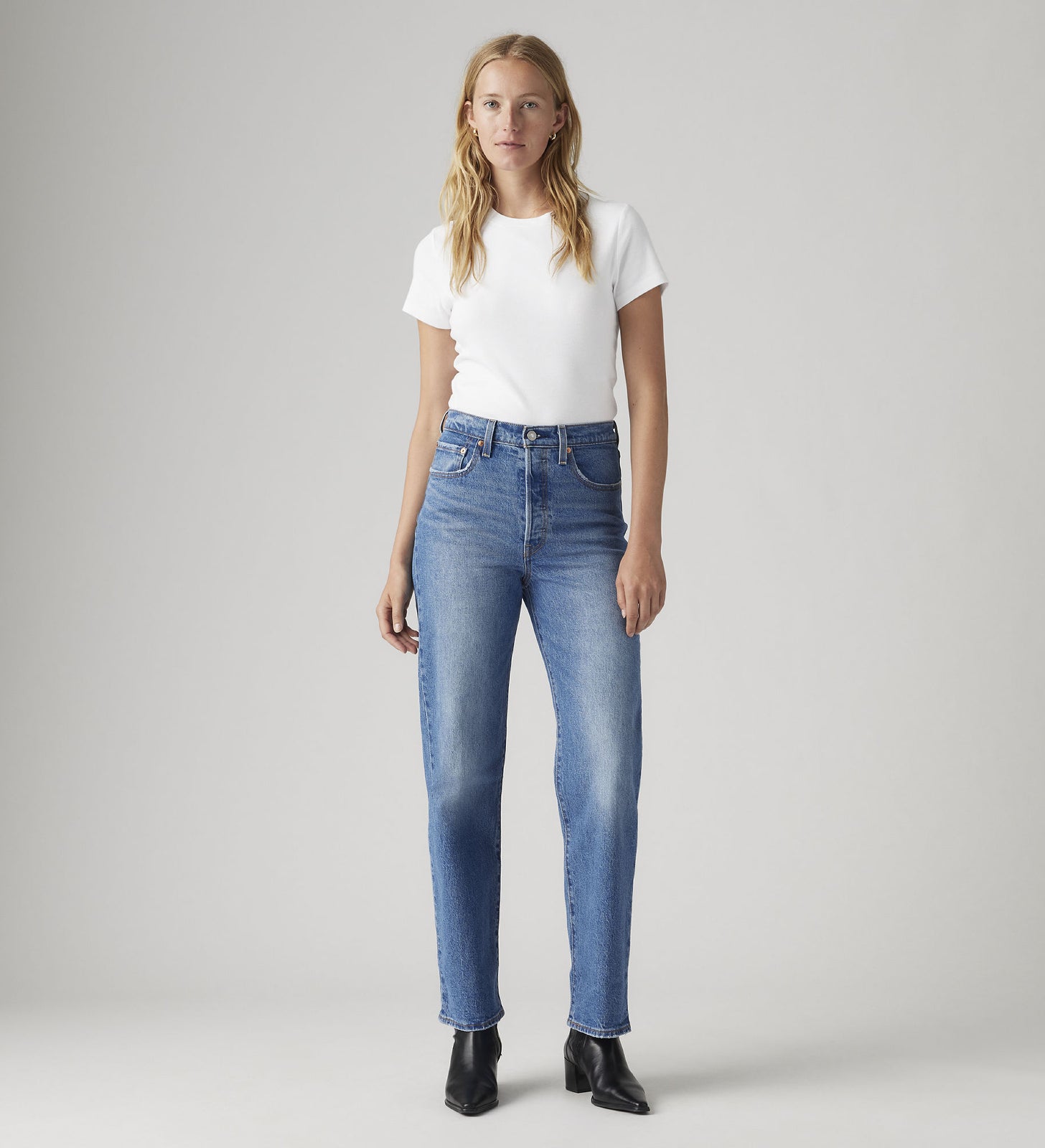 Main 2 - Levi's® Women's Ribcage Straight Ankle Jeans - 726930177