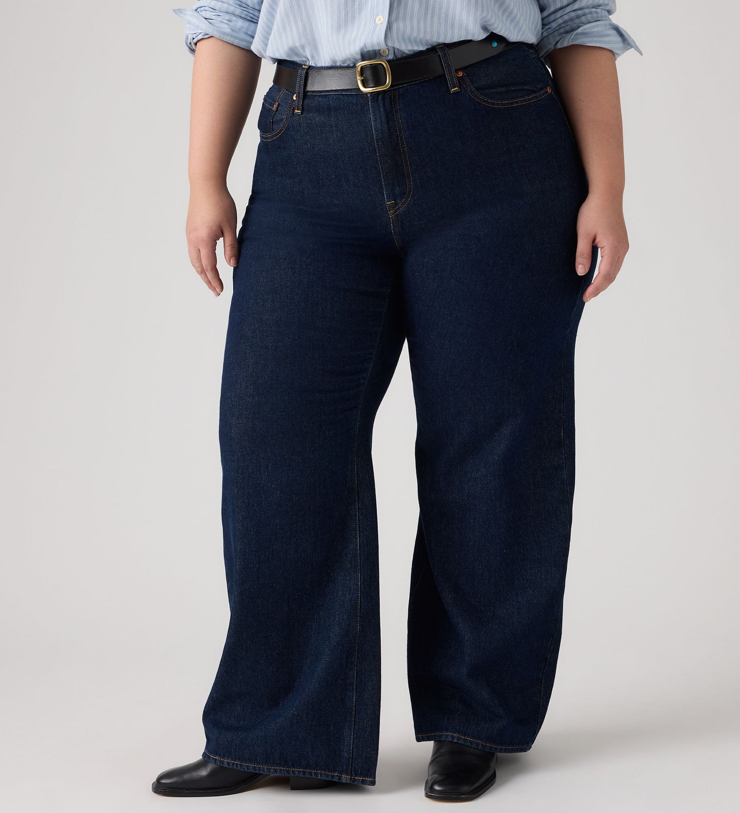 Main 5 - Levi's® Women's Ribcage Wide-Leg Jeans (Plus Size) - A62280002