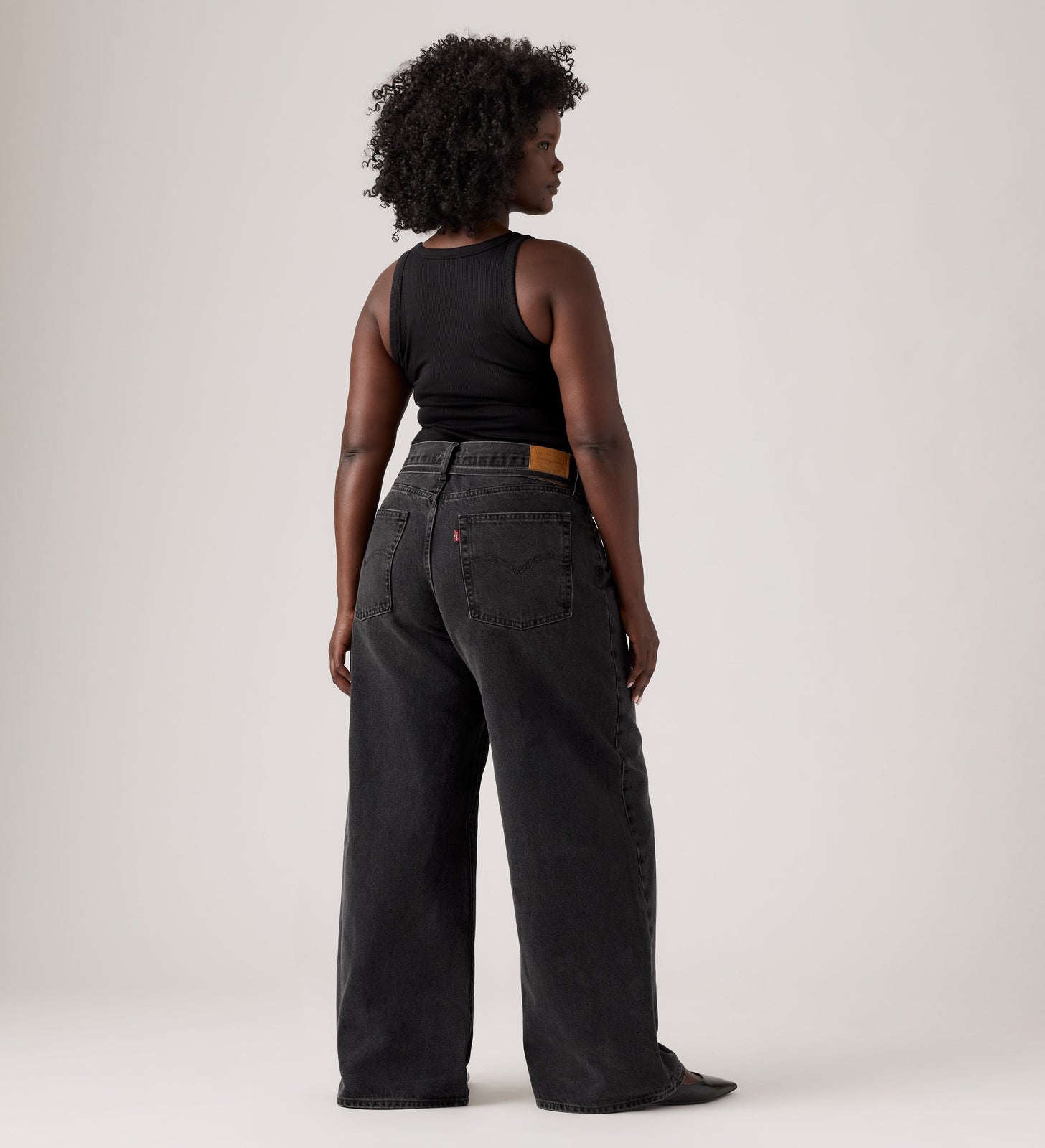 Main 7 - Levi's® Women's XL Straight Jeans - A87010003