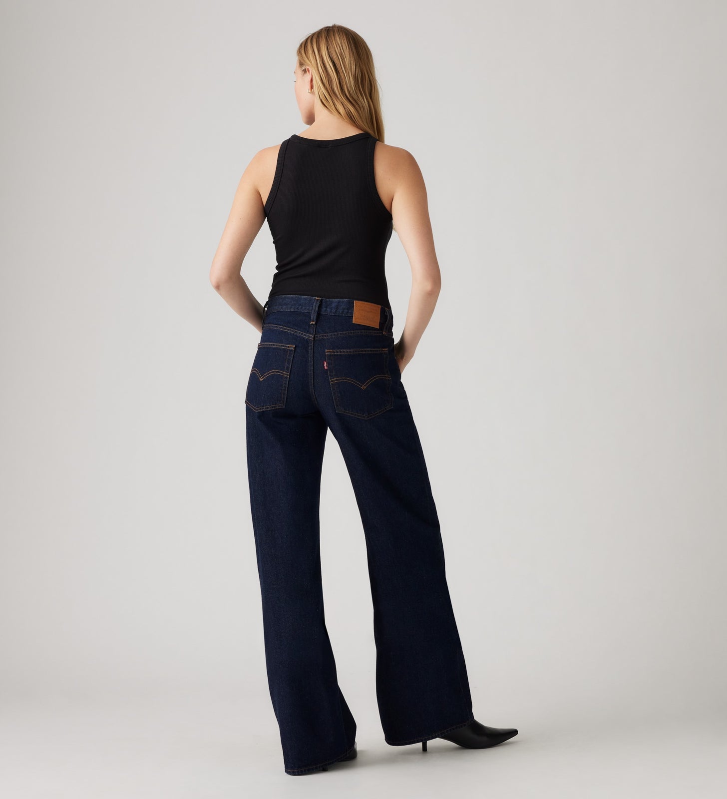Main 3 - Levi's® Women's XL Straight Jeans - A87010007