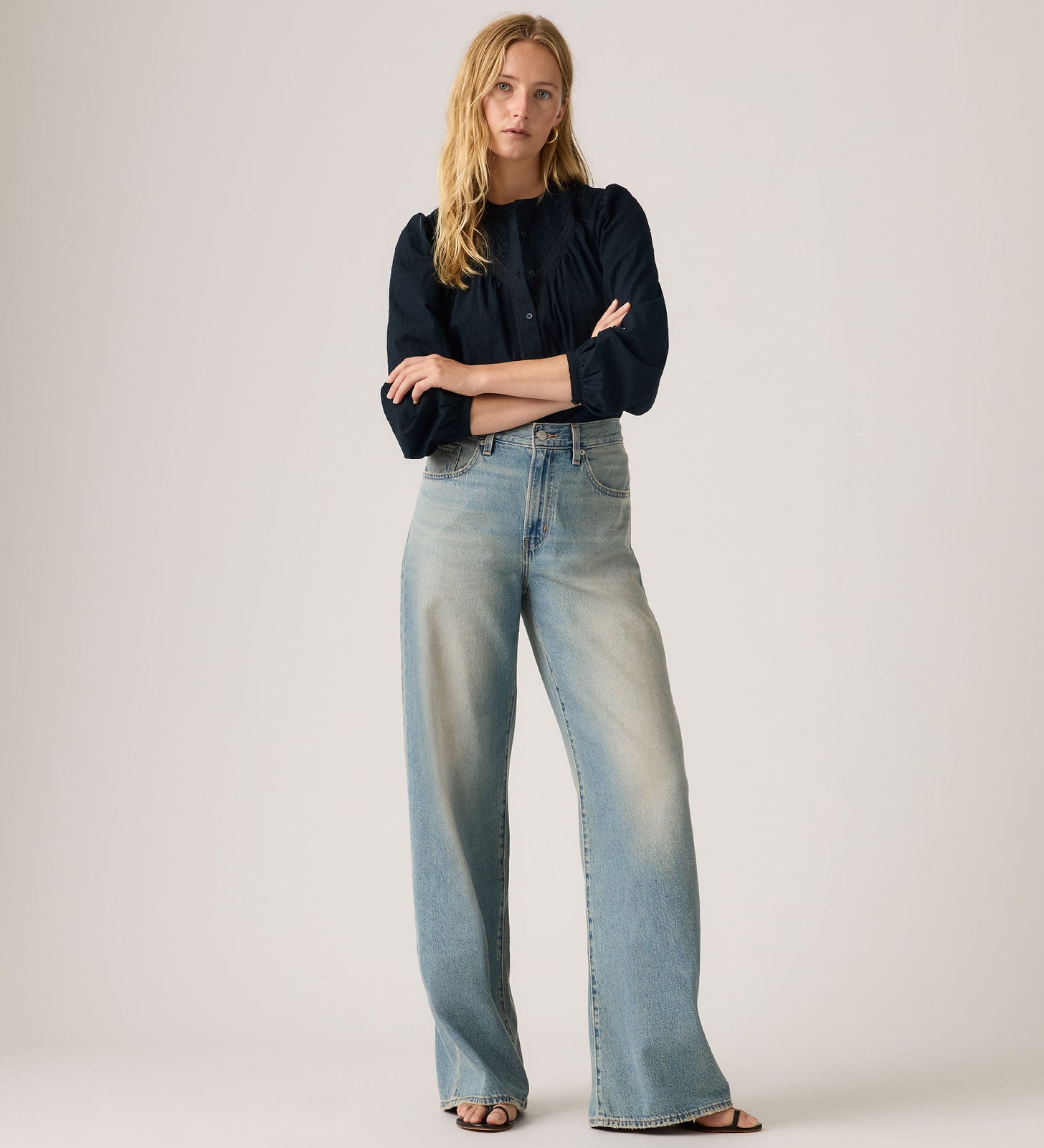 Main 4 - Levi's® Women's XL Straight Jeans - A87010042