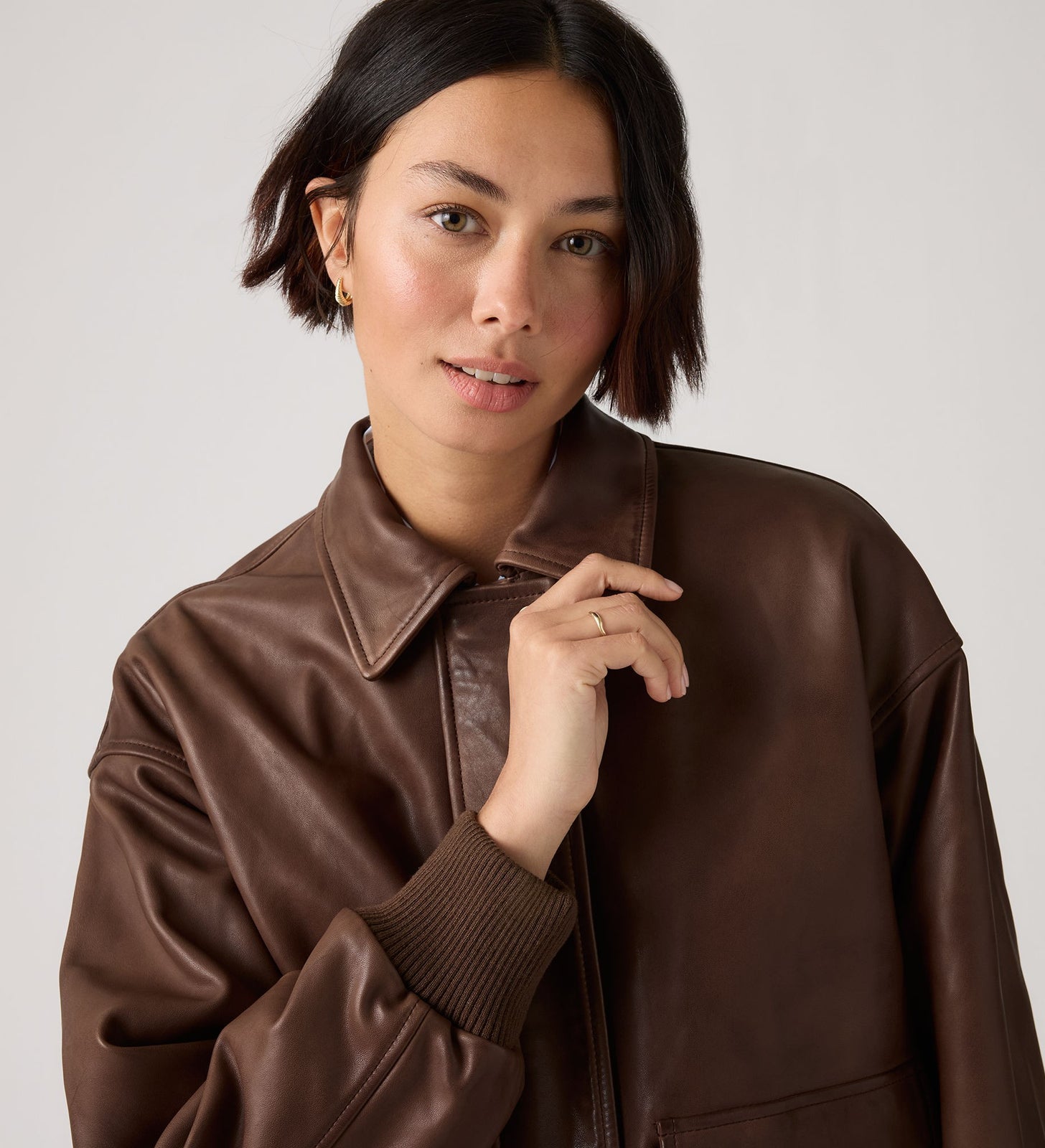Main 4 - Levi's® Women's Genuine Leather Kennedy Dad Jacket - 003G60003
