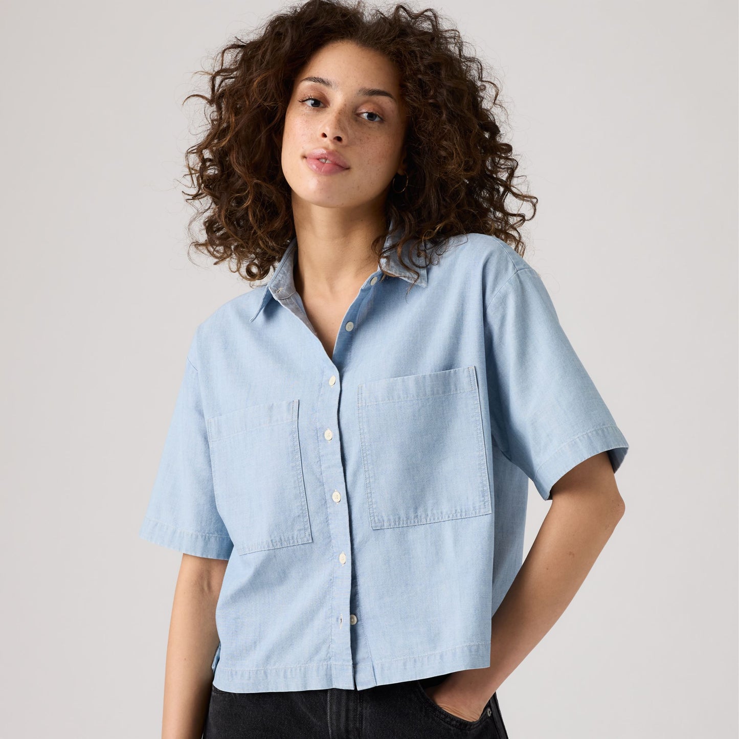 Levi's® Women's Harlie Short-Sleeve Cropped Shirt