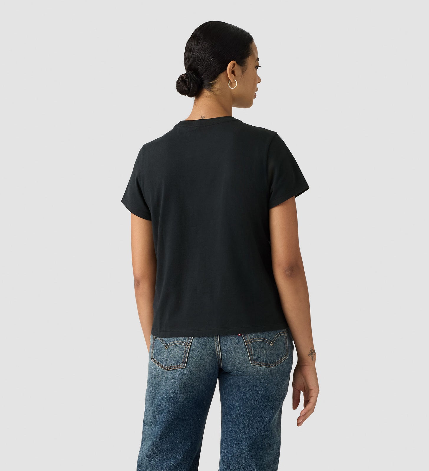 Main 3 - Levi's® Women's Graphic Favorite Tee - 005GV0084