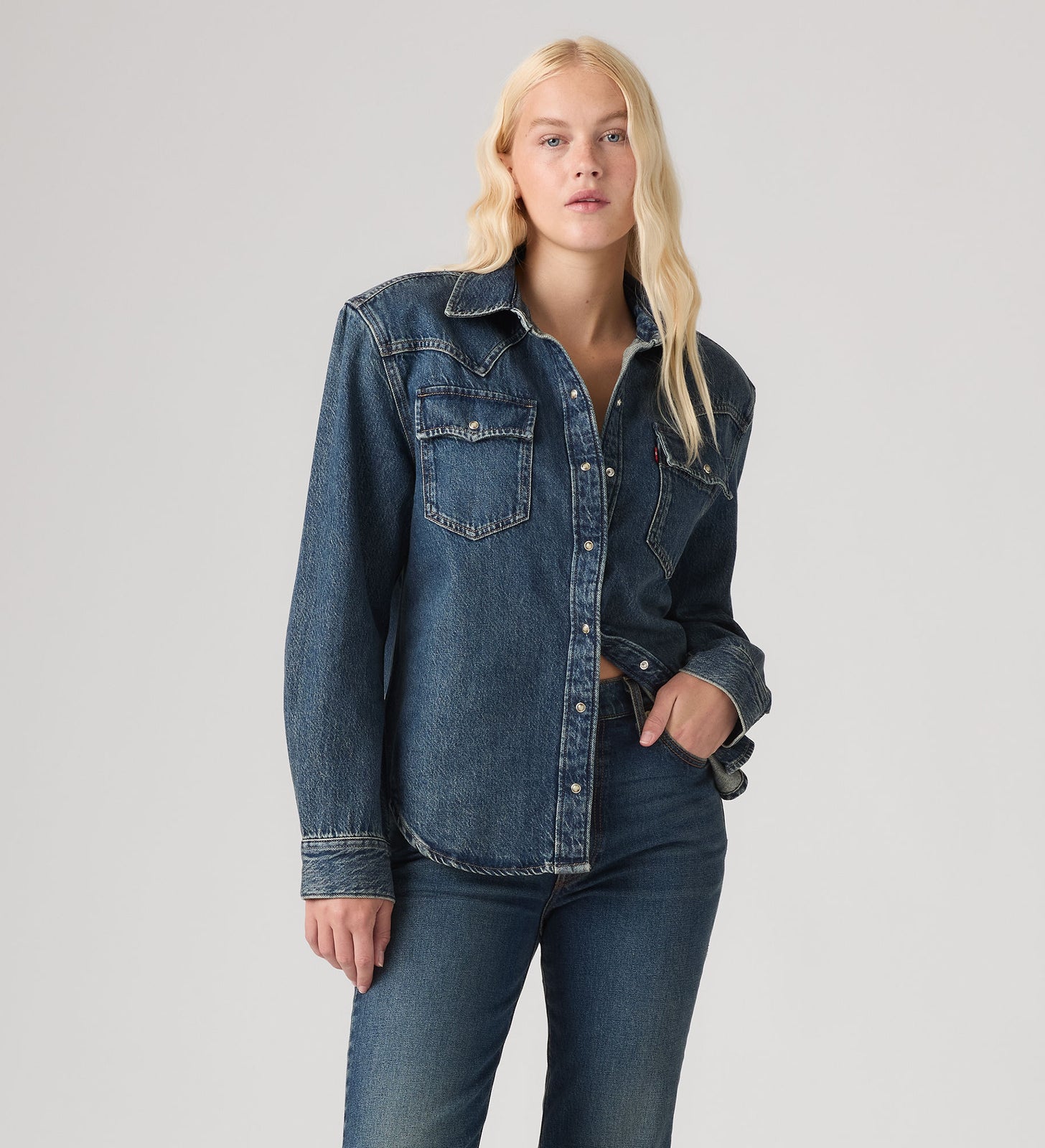 Main 2 - Levi's® Women's '80s Western Shirt - 007WR0005