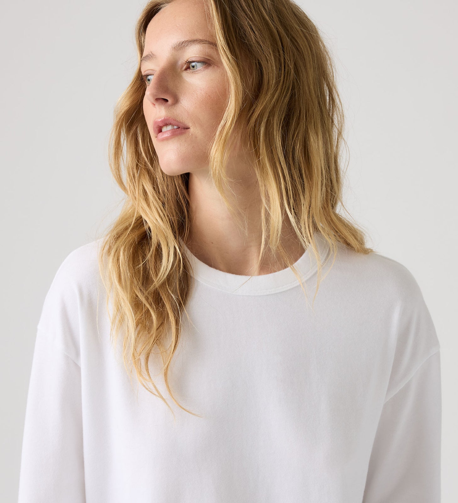 Main 1 - Levi's® Women's Vintage Long-Sleeve Tee - 0085S0000