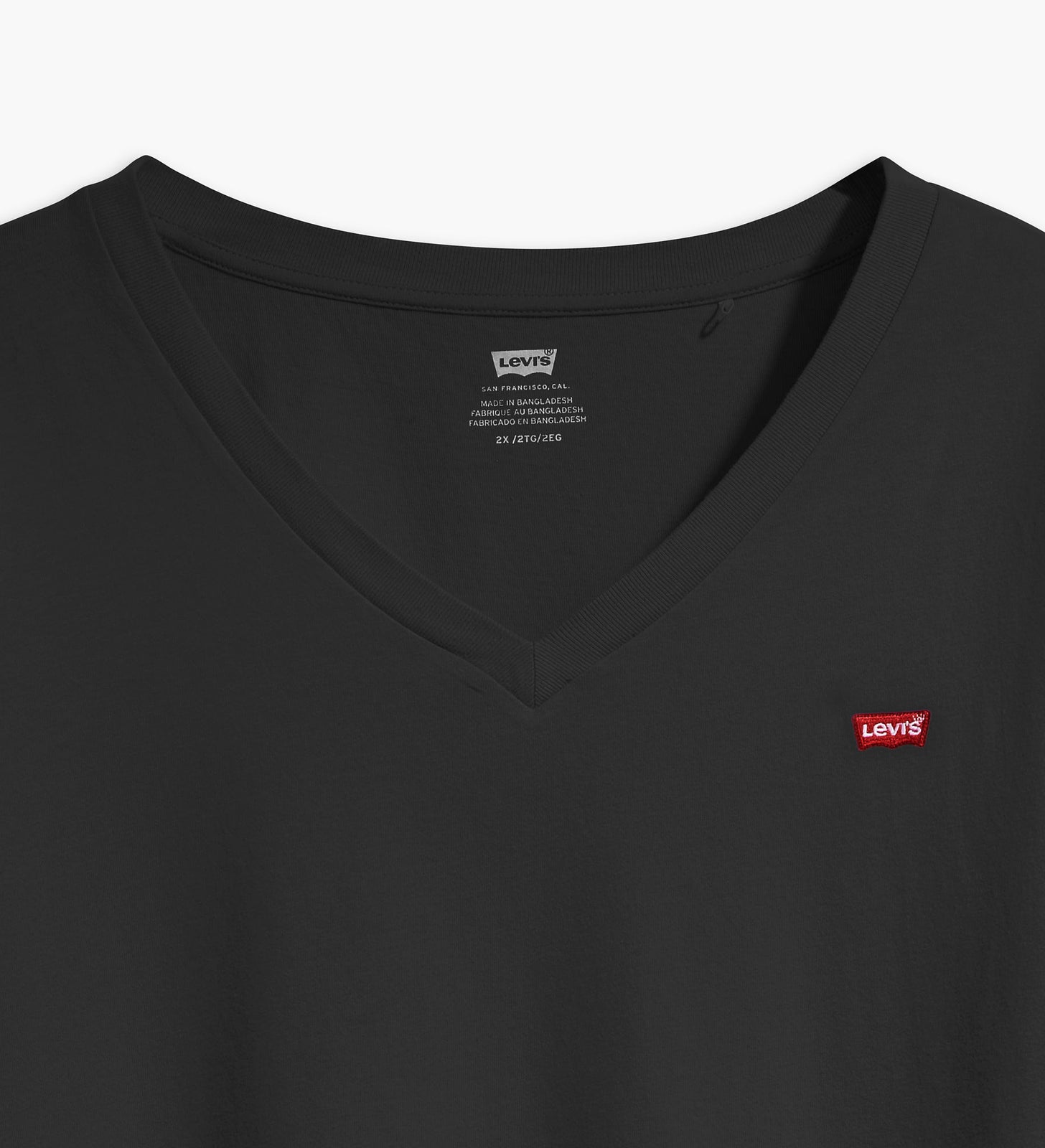 Main 6 - Levi's® Women's V-Neck T-Shirt (Plus Size) - A23230002