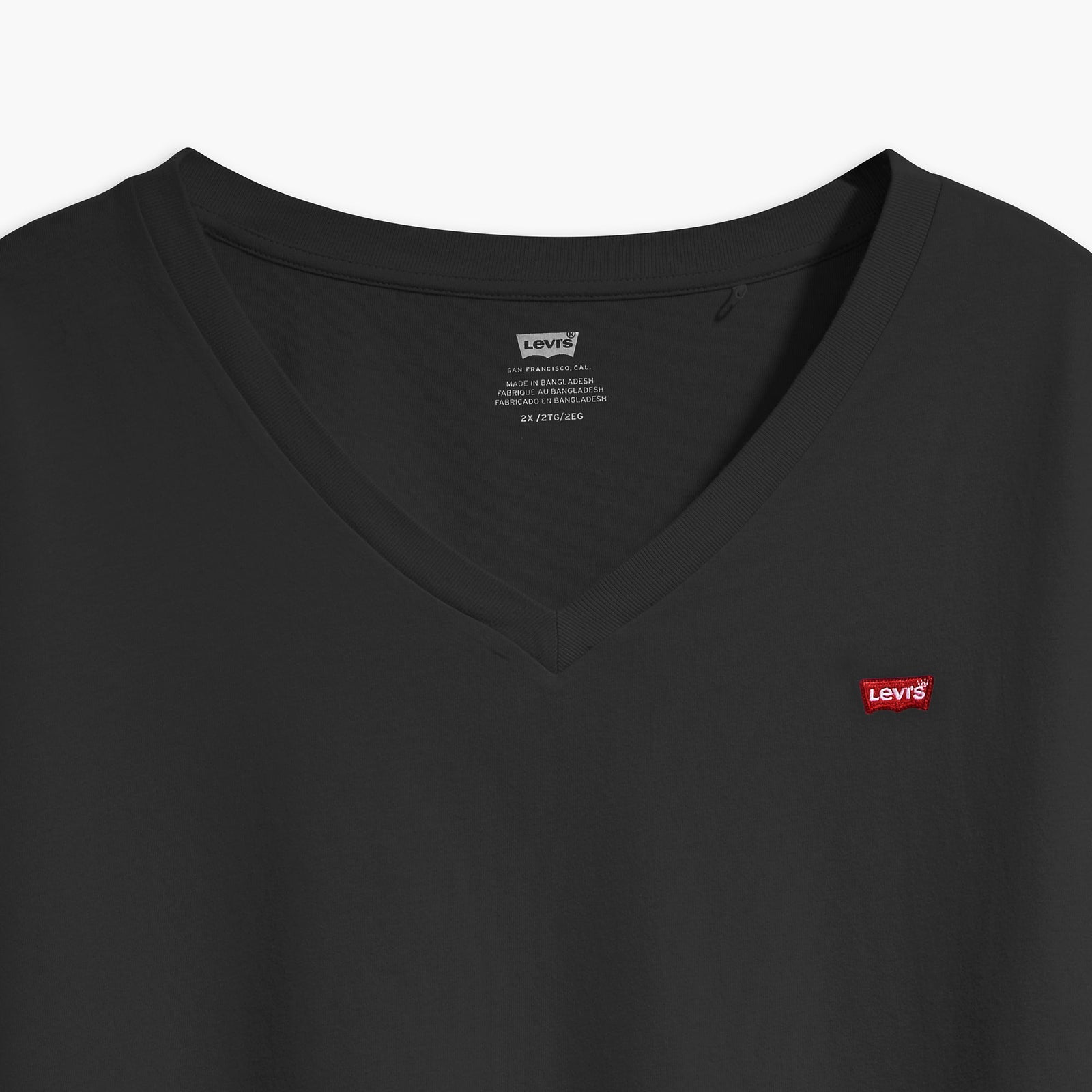Main 6 - Levi's® Women's V-Neck T-Shirt (Plus Size) - A23230002